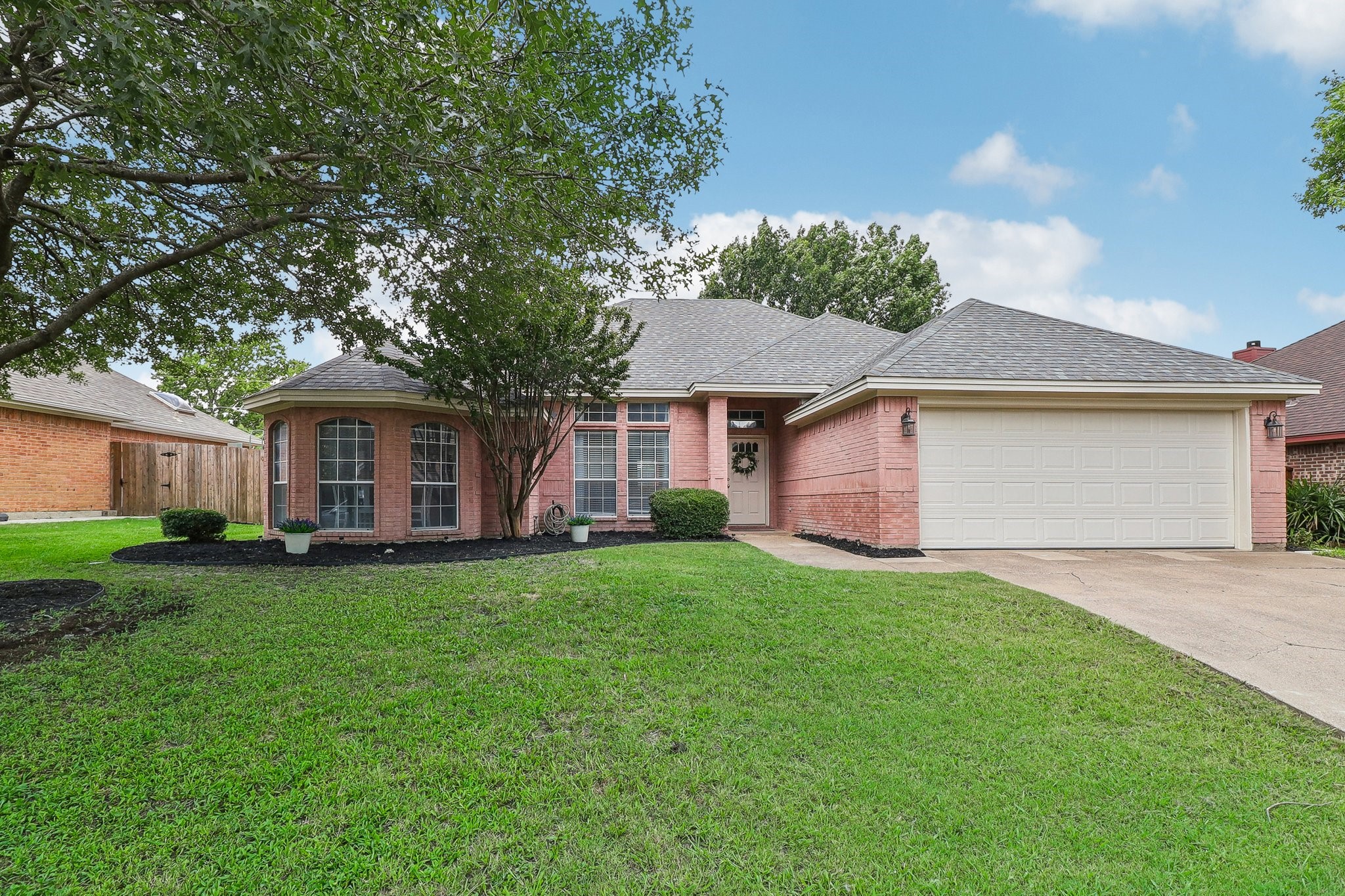7729 Sagebrush Court N North Richland Hills TX 76182