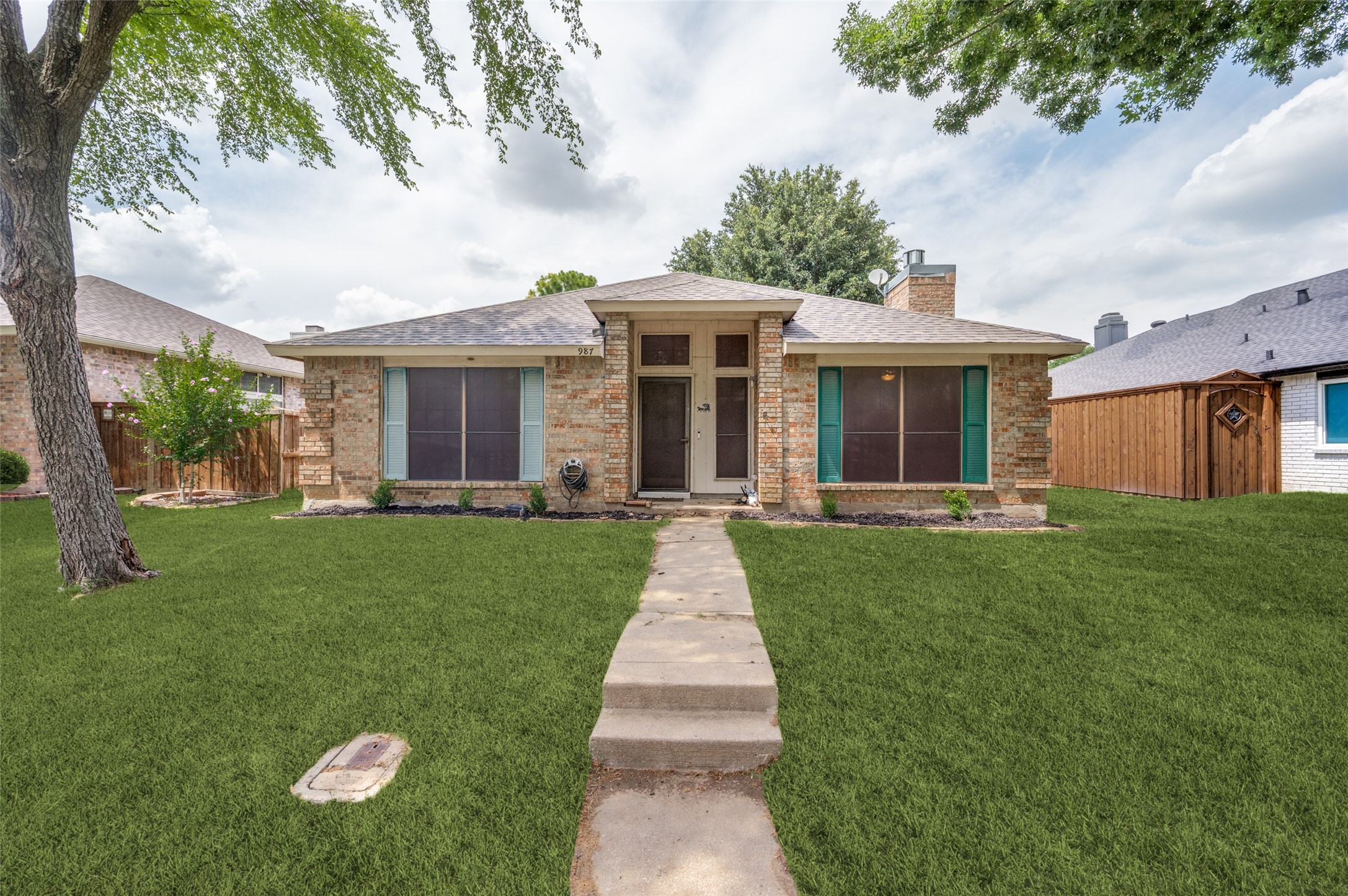 987 Downey Drive Lewisville TX 75067