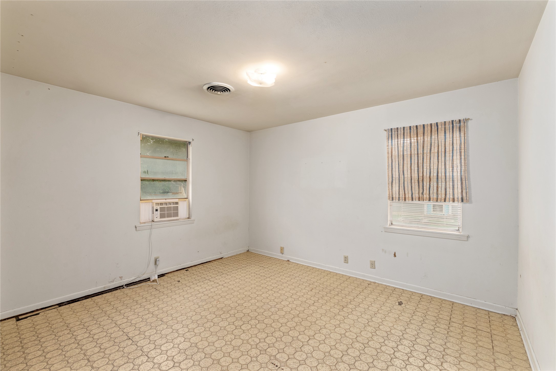 1610 Wood Street Brownwood TX 76801