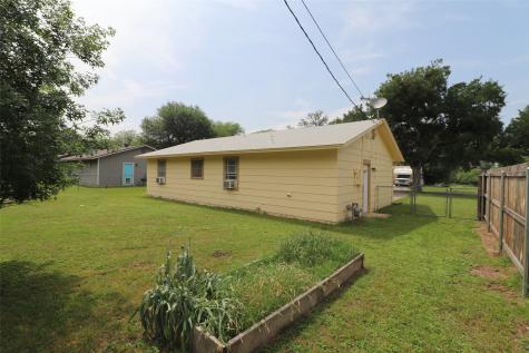 1610 Wood Street Brownwood TX 76801