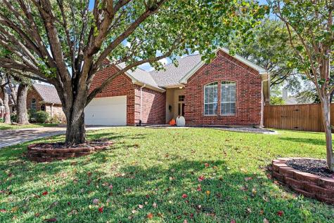 2608 Briargrove Drive Hurst TX 76054
