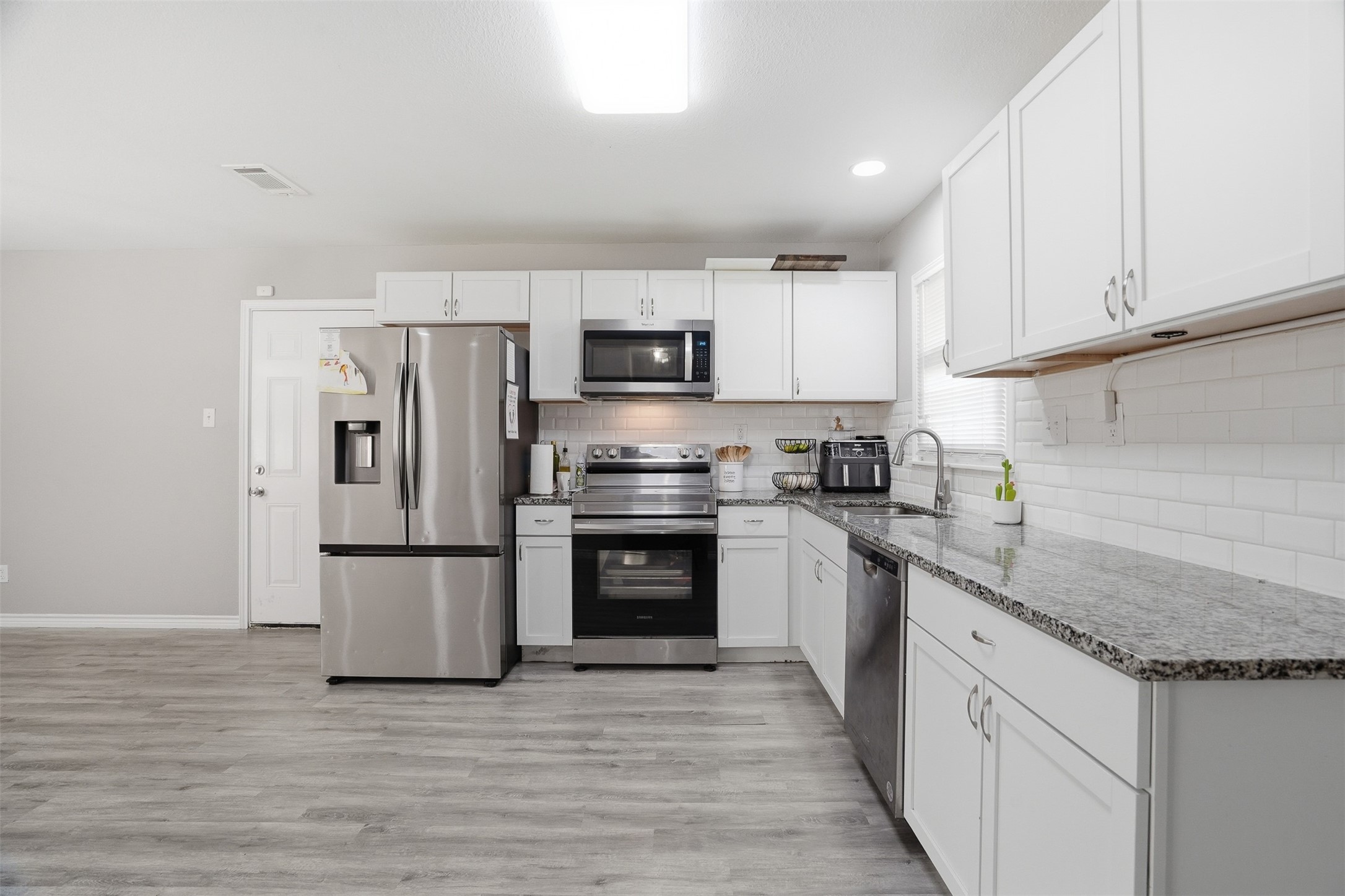 1540 Roma Lane Fort Worth TX 76134