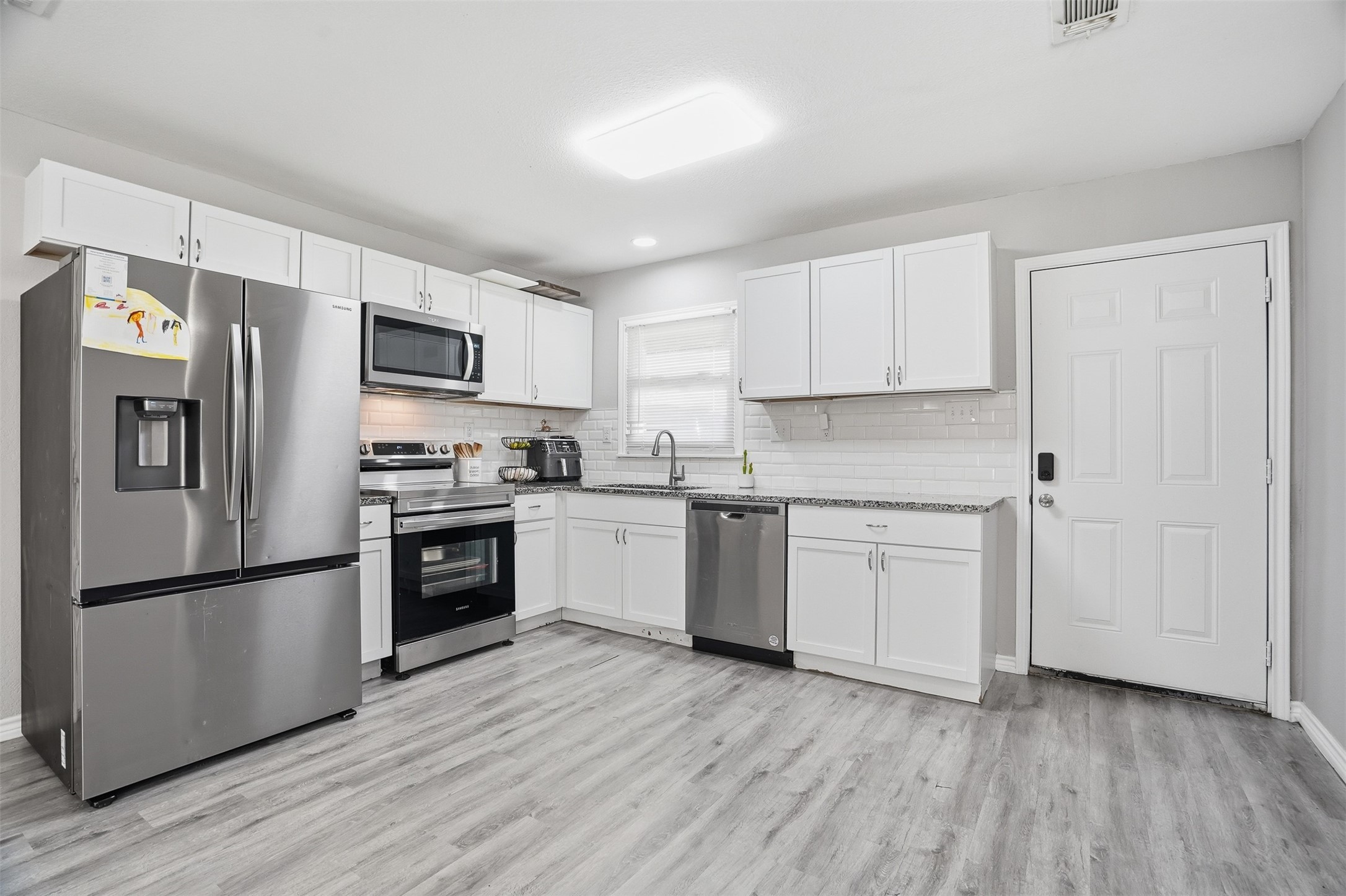 1540 Roma Lane Fort Worth TX 76134