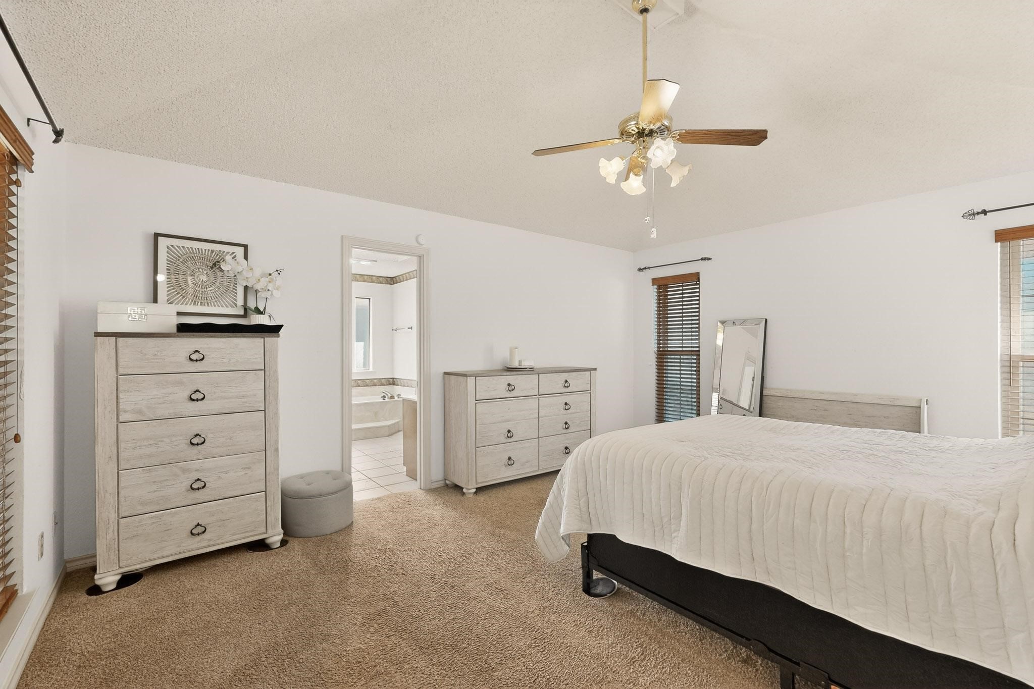 1110 Shady Oak Trail Mansfield TX 76063
