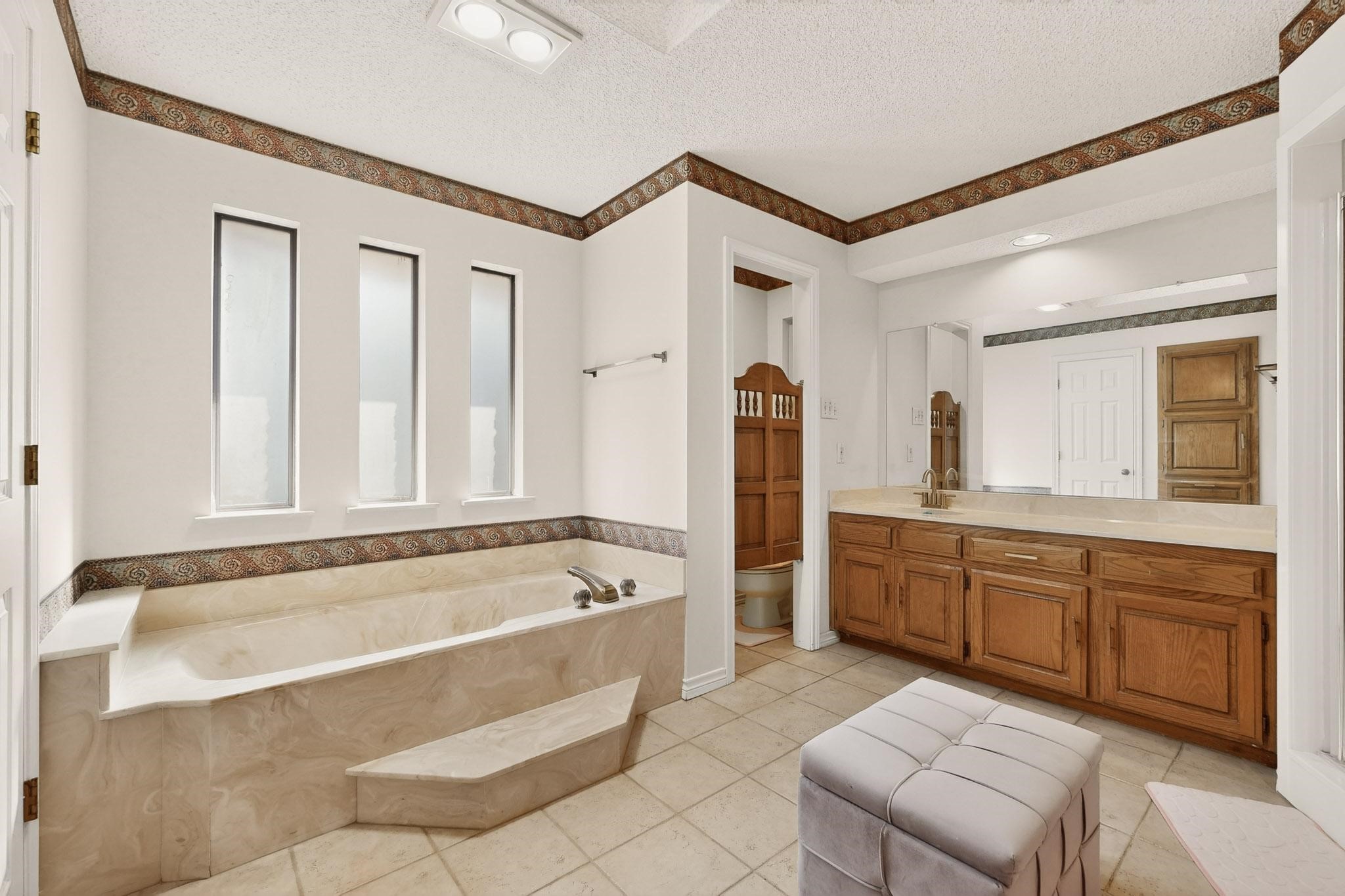 1110 Shady Oak Trail Mansfield TX 76063