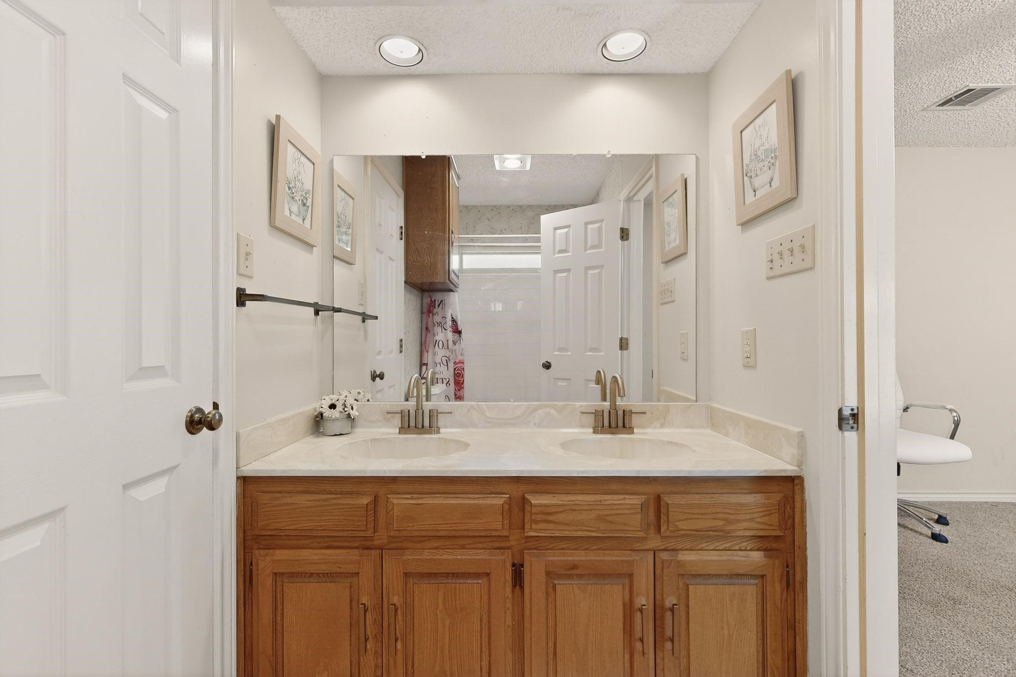1110 Shady Oak Trail Mansfield TX 76063