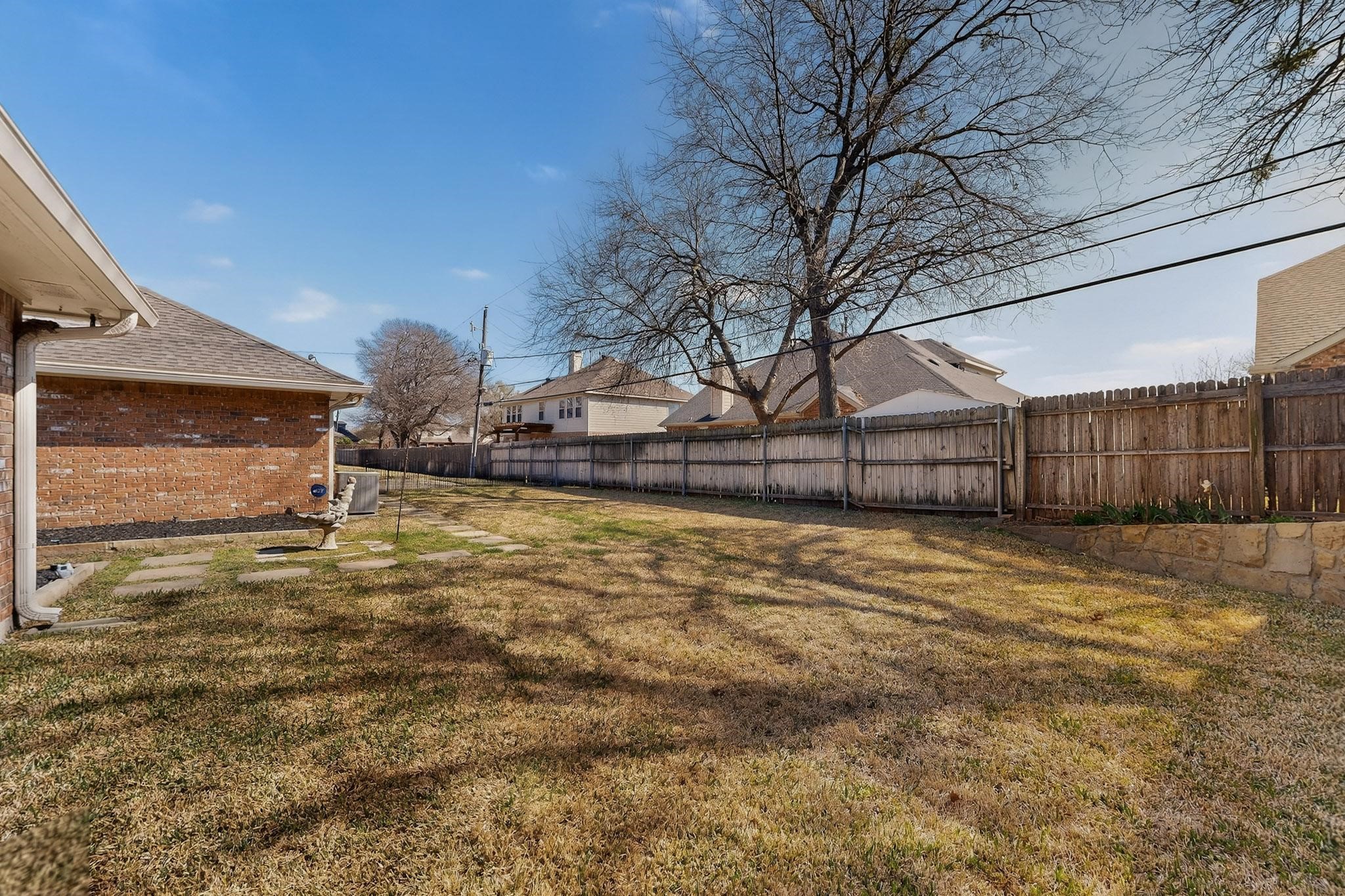 1110 Shady Oak Trail Mansfield TX 76063