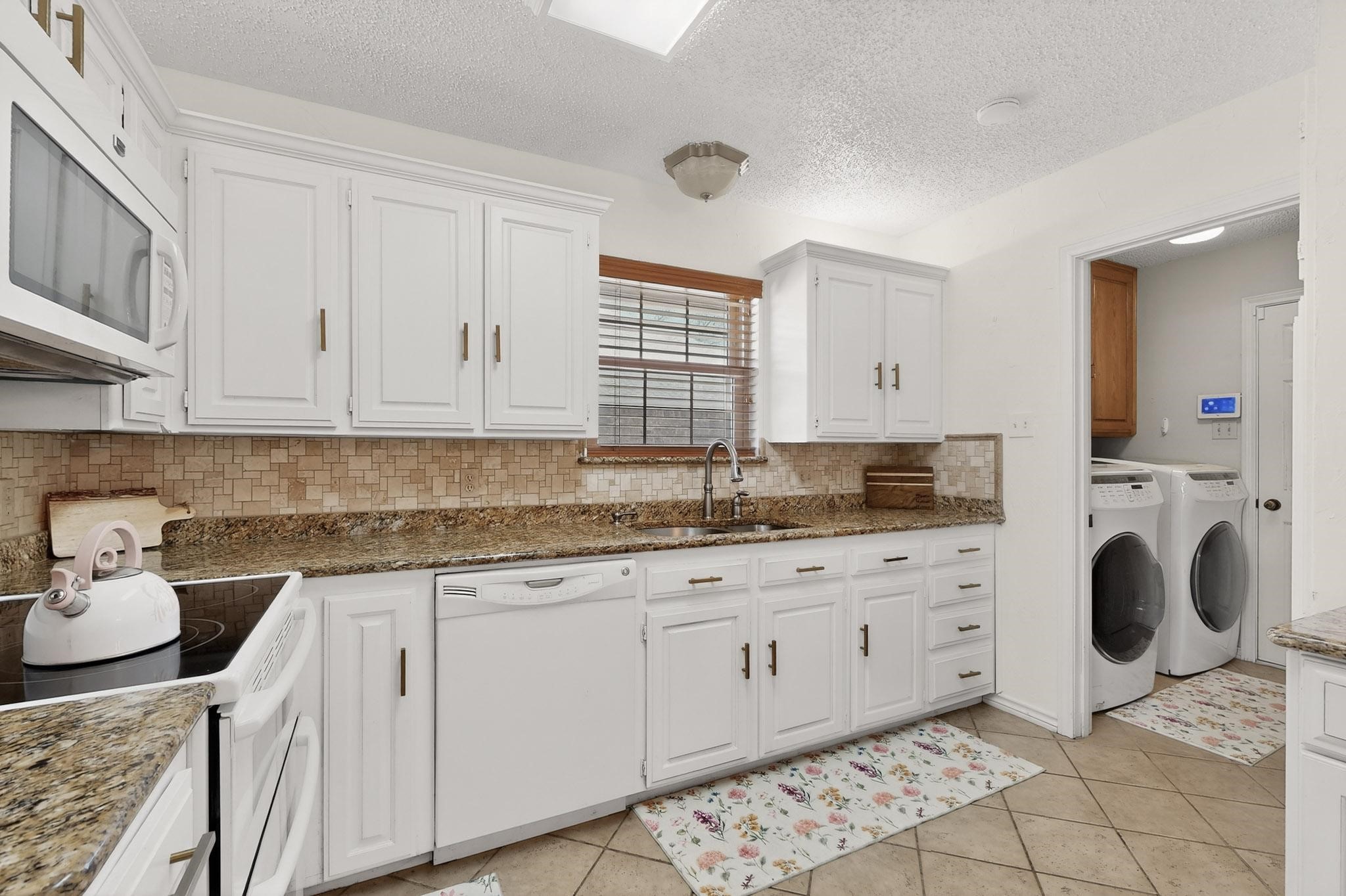 1110 Shady Oak Trail Mansfield TX 76063
