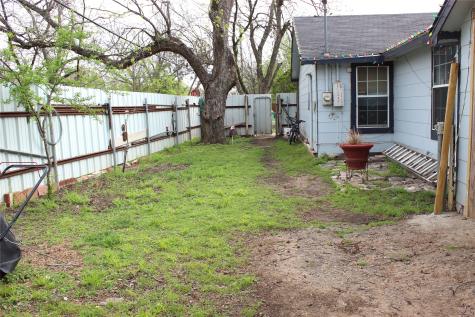 1090 N Race Street Stephenville TX 76401