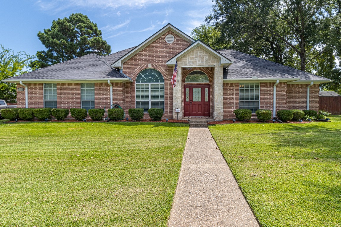 1112 Millstone Lane Chandler TX 75758