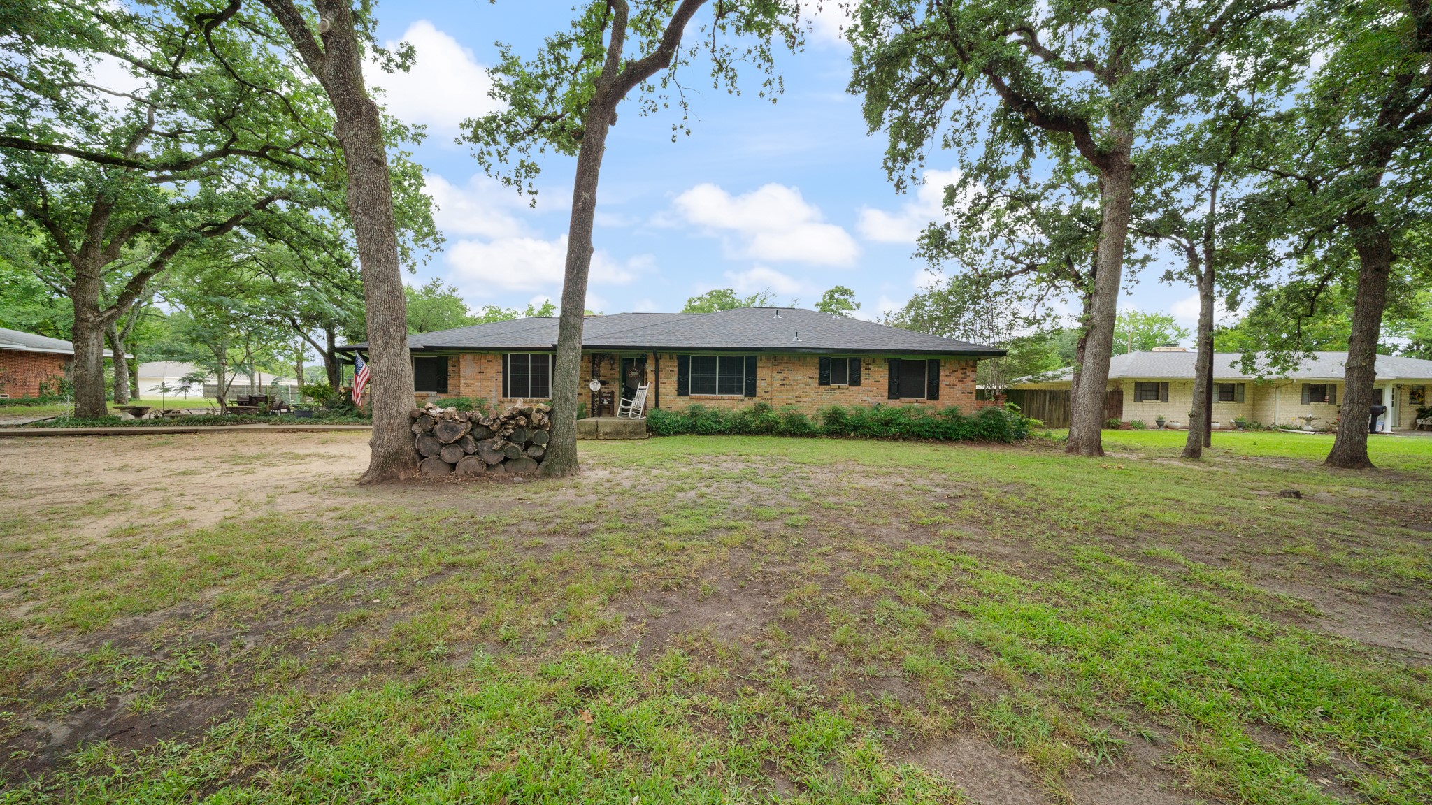313 Shadywood Lane Seagoville TX 75159