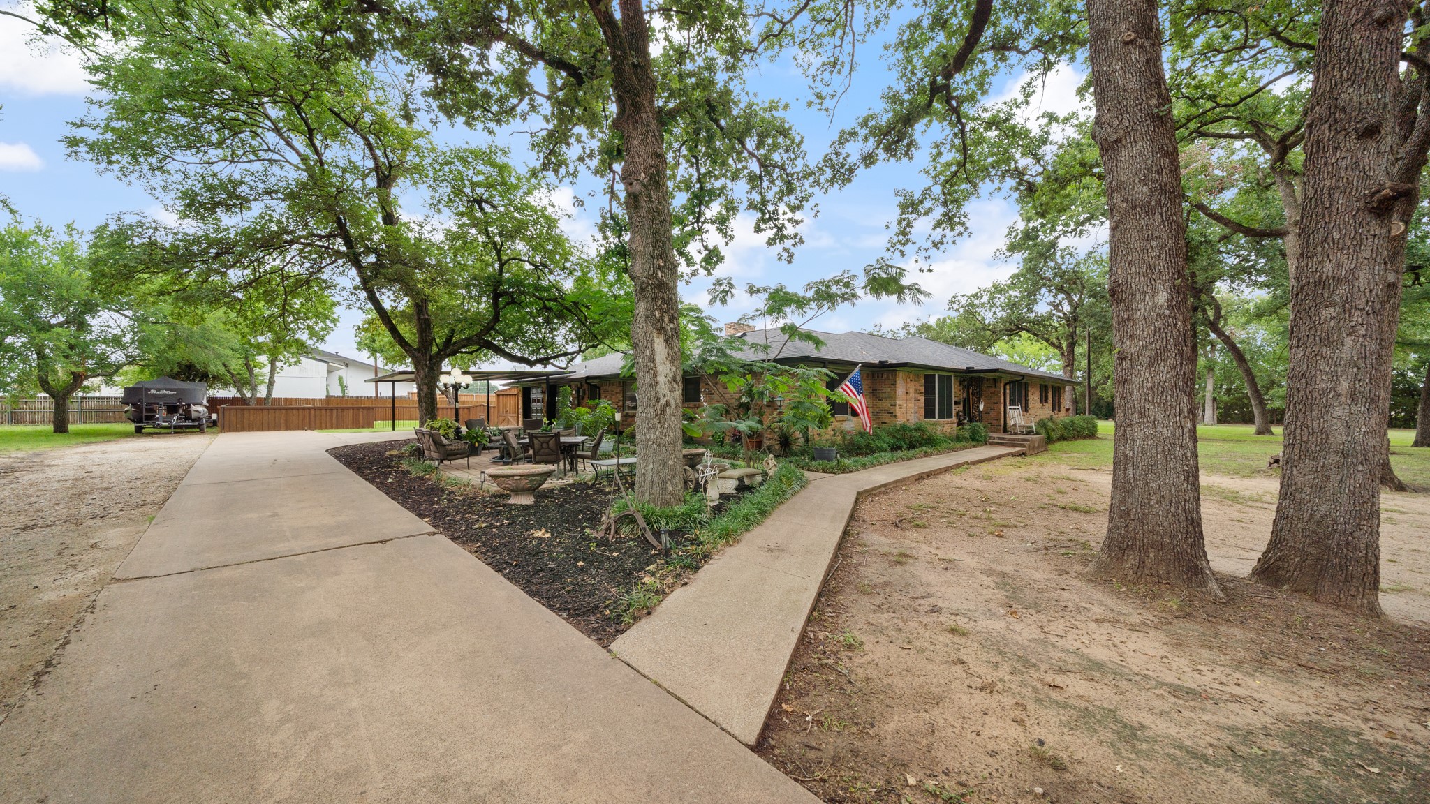 313 Shadywood Lane Seagoville TX 75159
