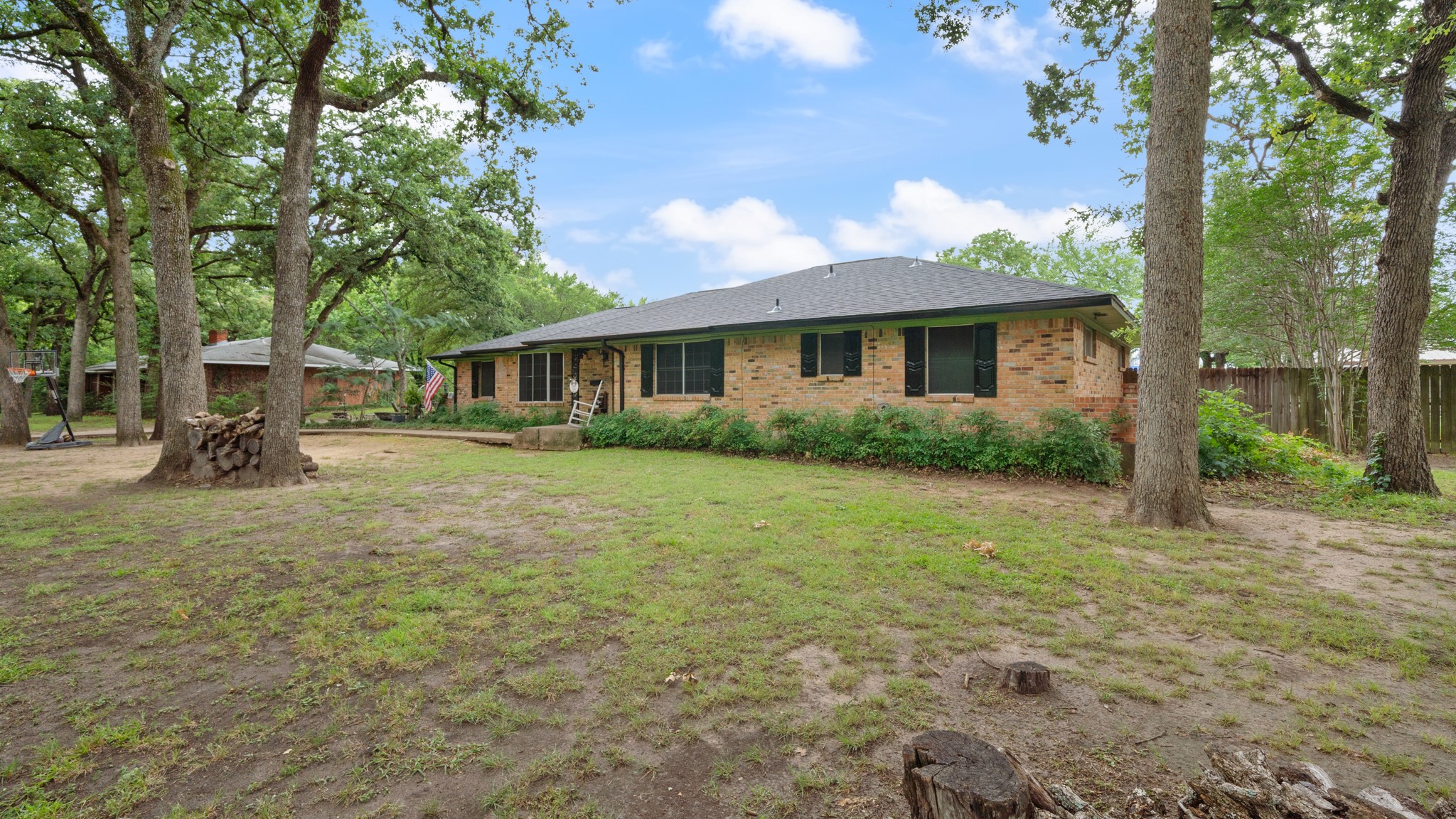 313 Shadywood Lane Seagoville TX 75159