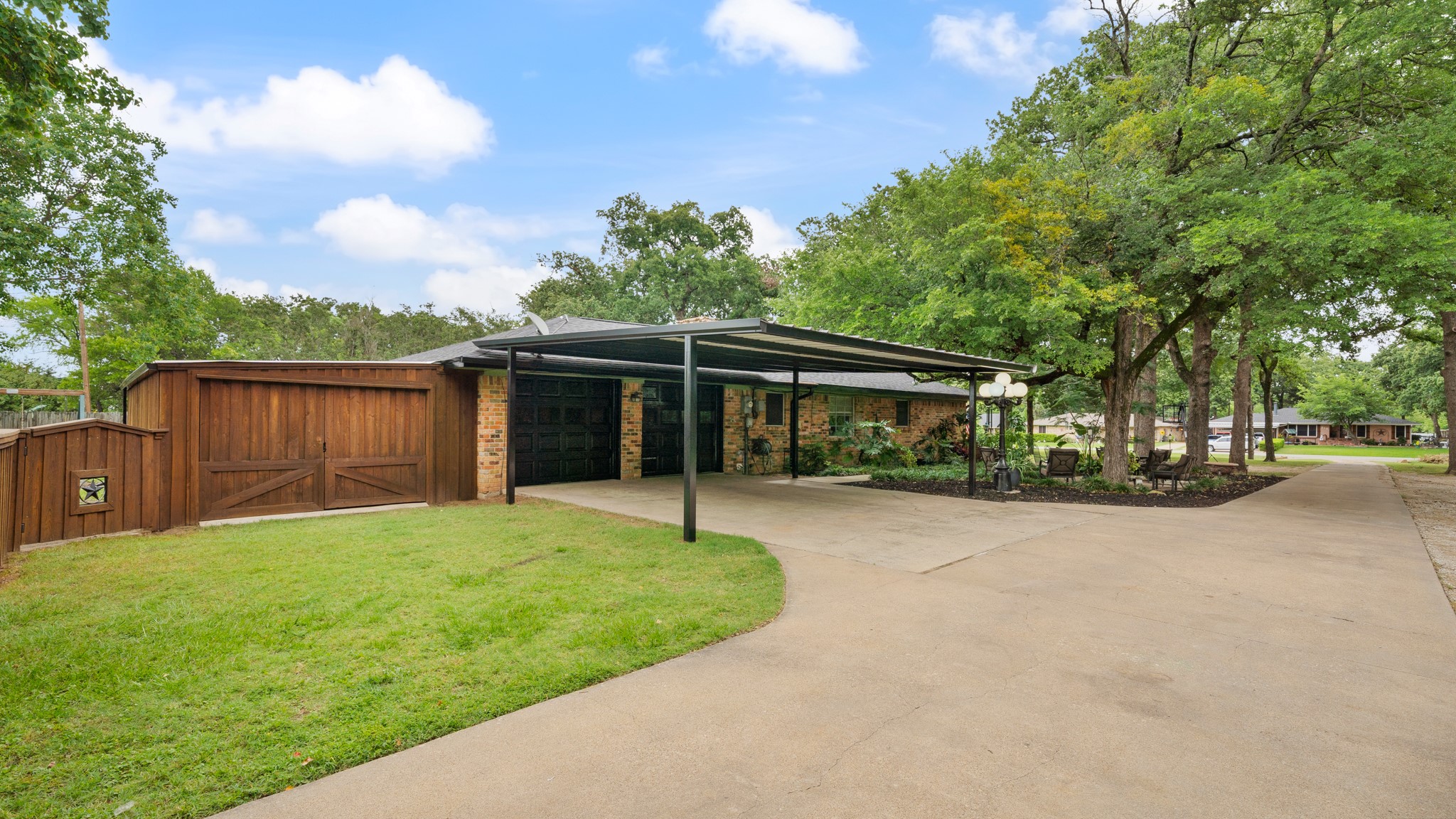 313 Shadywood Lane Seagoville TX 75159