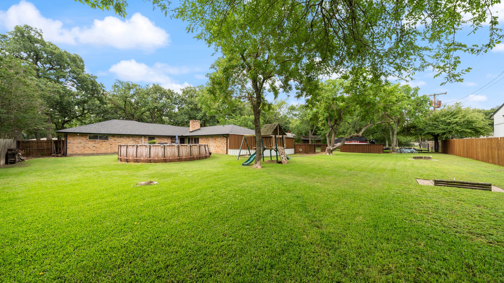 313 Shadywood Lane Seagoville TX 75159