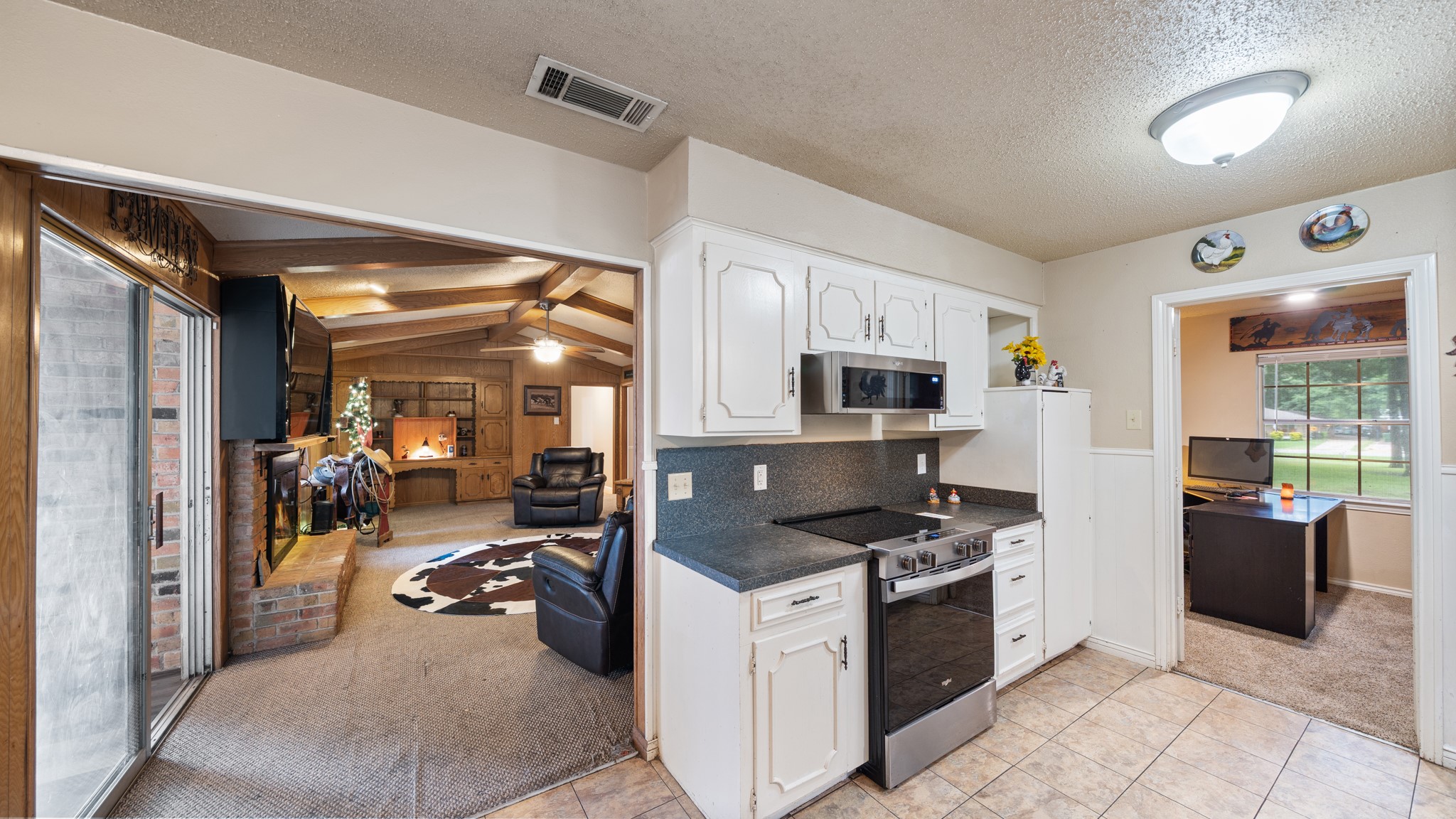 313 Shadywood Lane Seagoville TX 75159