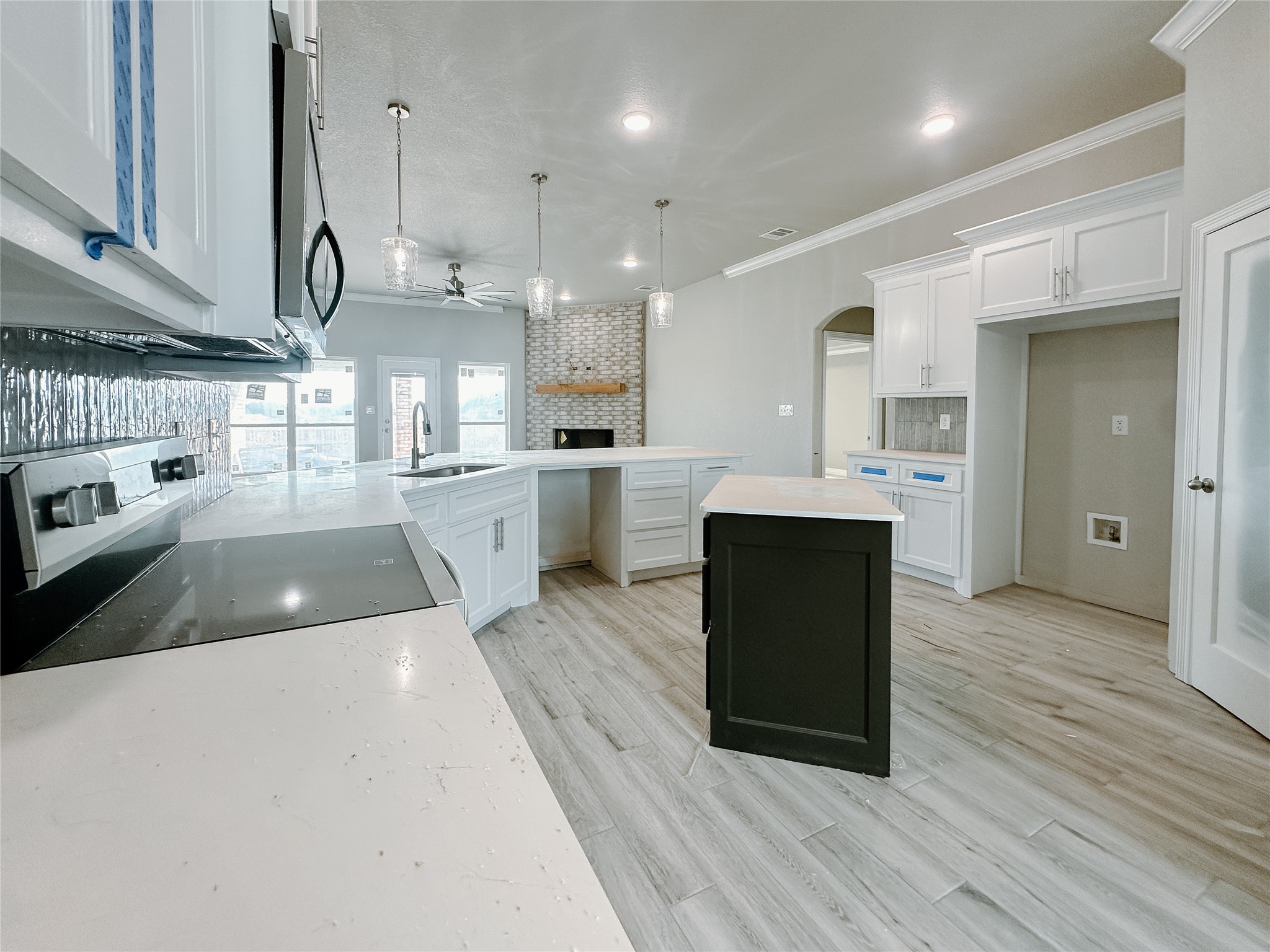 1341 Promised Land Road Hewitt TX 76643