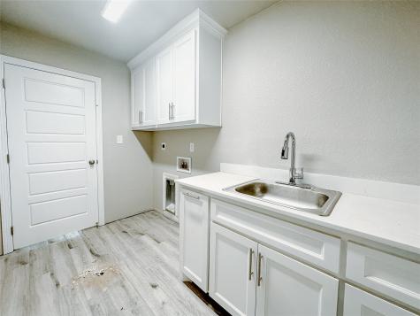 1341 Promised Land Road Hewitt TX 76643