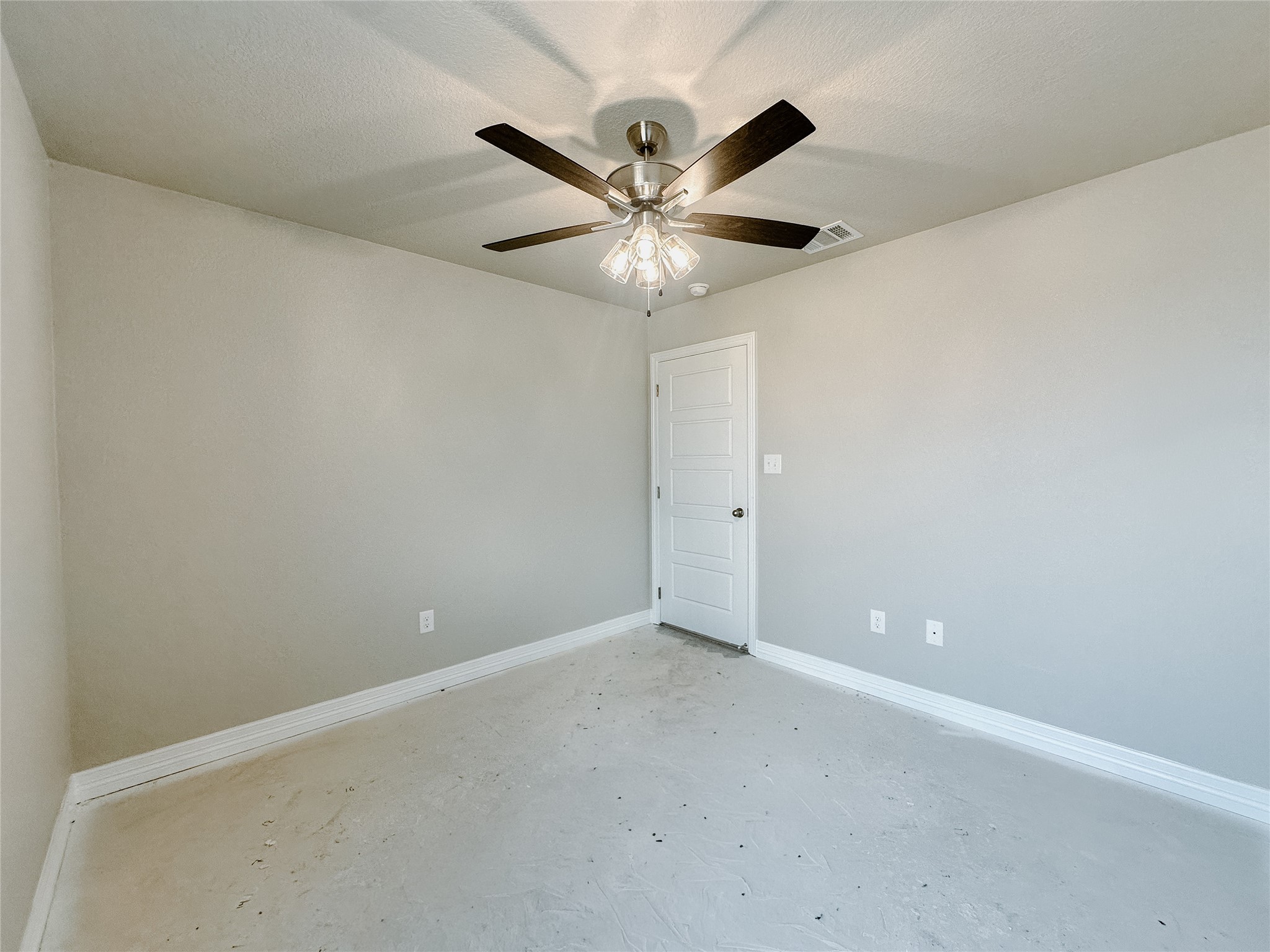 1341 Promised Land Road Hewitt TX 76643