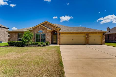 1534 Oak Park Lane Cedar Hill TX 75104