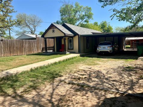 716 Baylor Street Nocona TX 76255