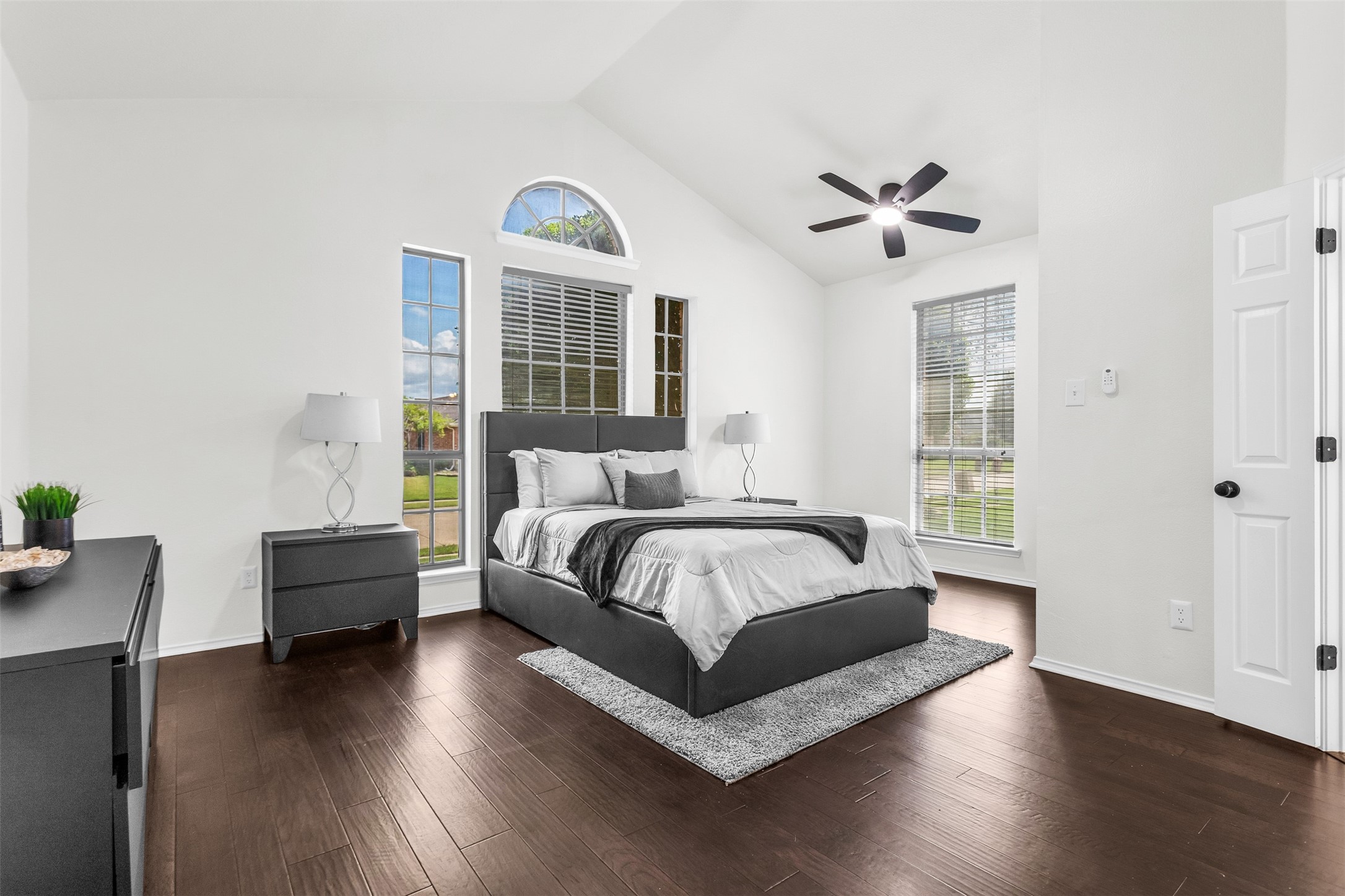3829 Harrison Drive Carrollton TX 75010