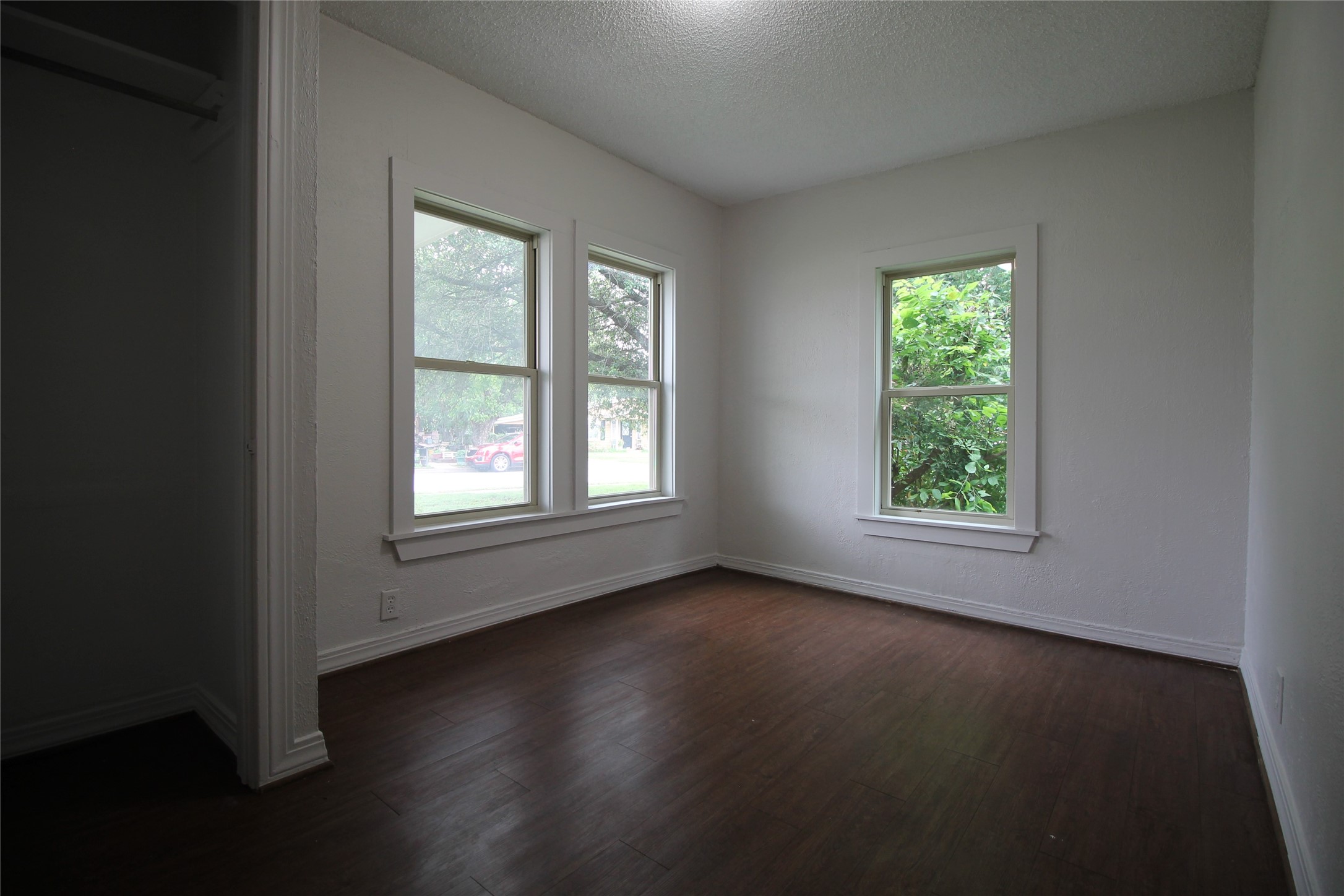 102 San Saba Avenue Benbrook TX 76126