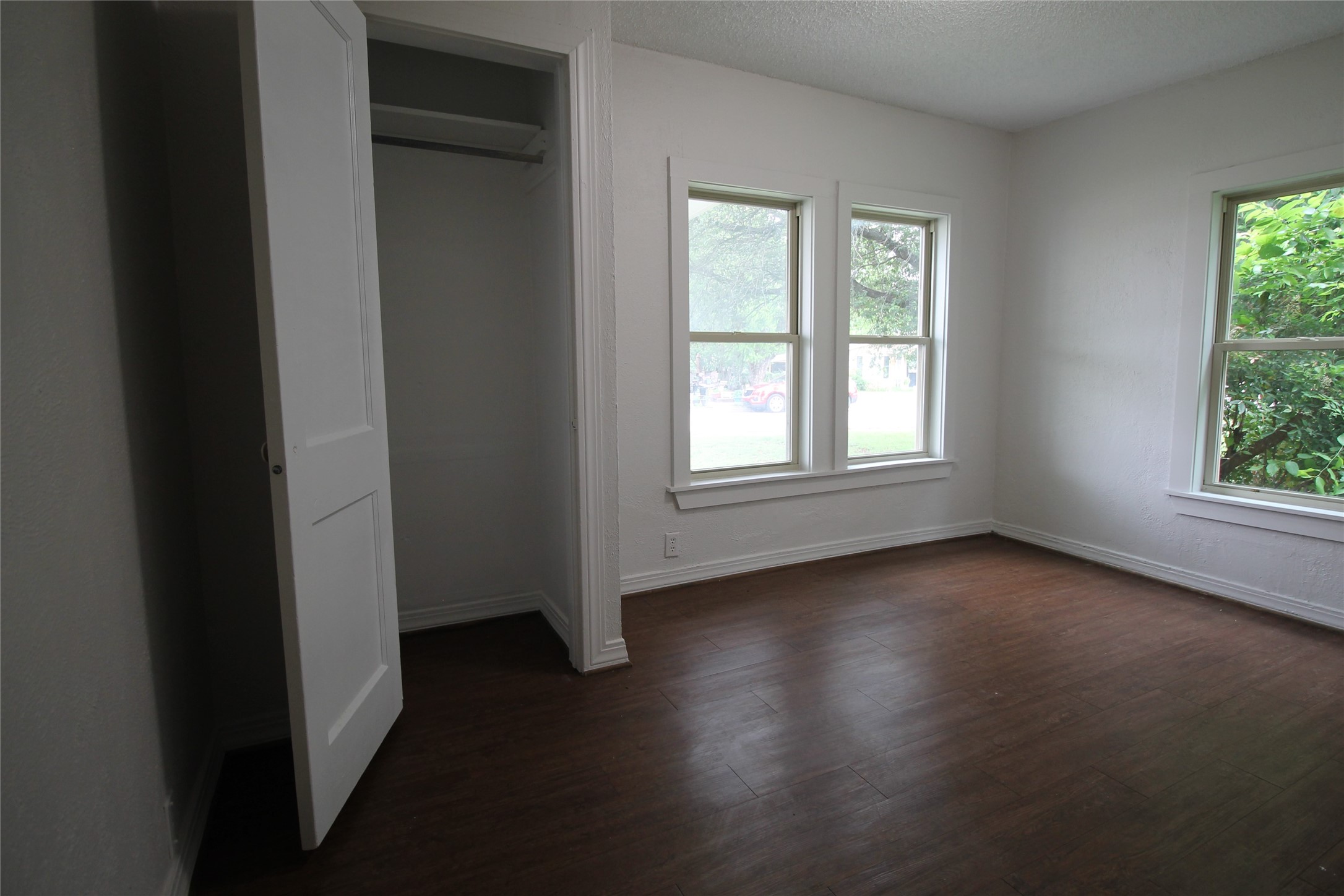 102 San Saba Avenue Benbrook TX 76126