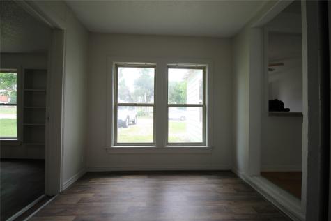 102 San Saba Avenue Benbrook TX 76126