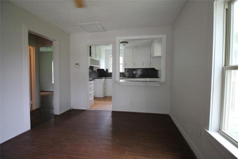 102 San Saba Avenue Benbrook TX 76126