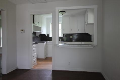 102 San Saba Avenue Benbrook TX 76126