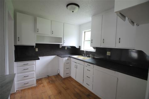 102 San Saba Avenue Benbrook TX 76126