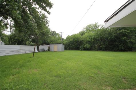 102 San Saba Avenue Benbrook TX 76126