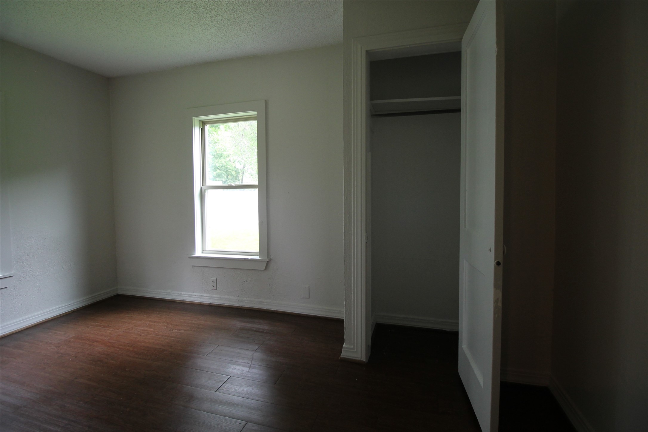 102 San Saba Avenue Benbrook TX 76126