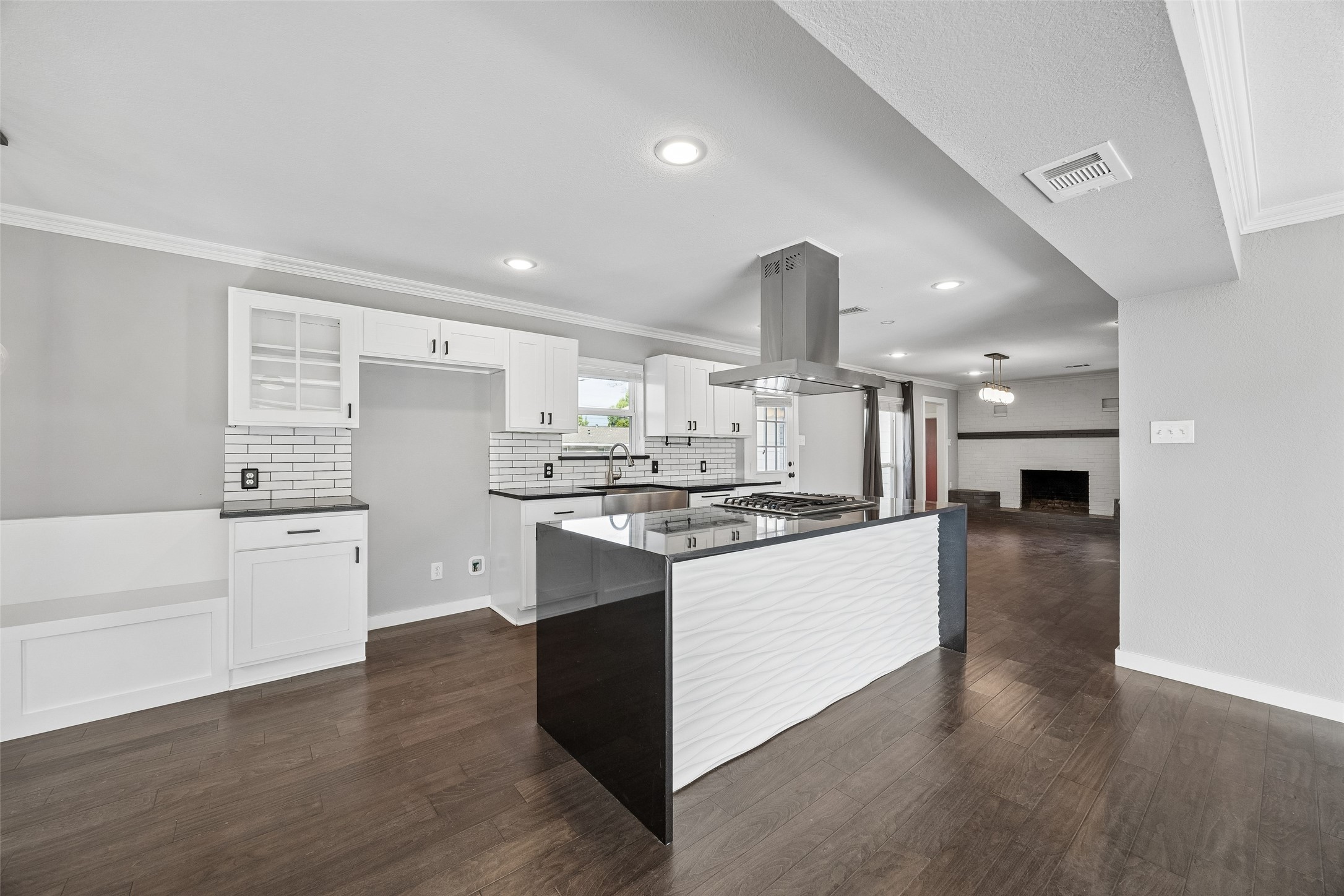 2623 Heatherwood Drive Dallas TX 75228