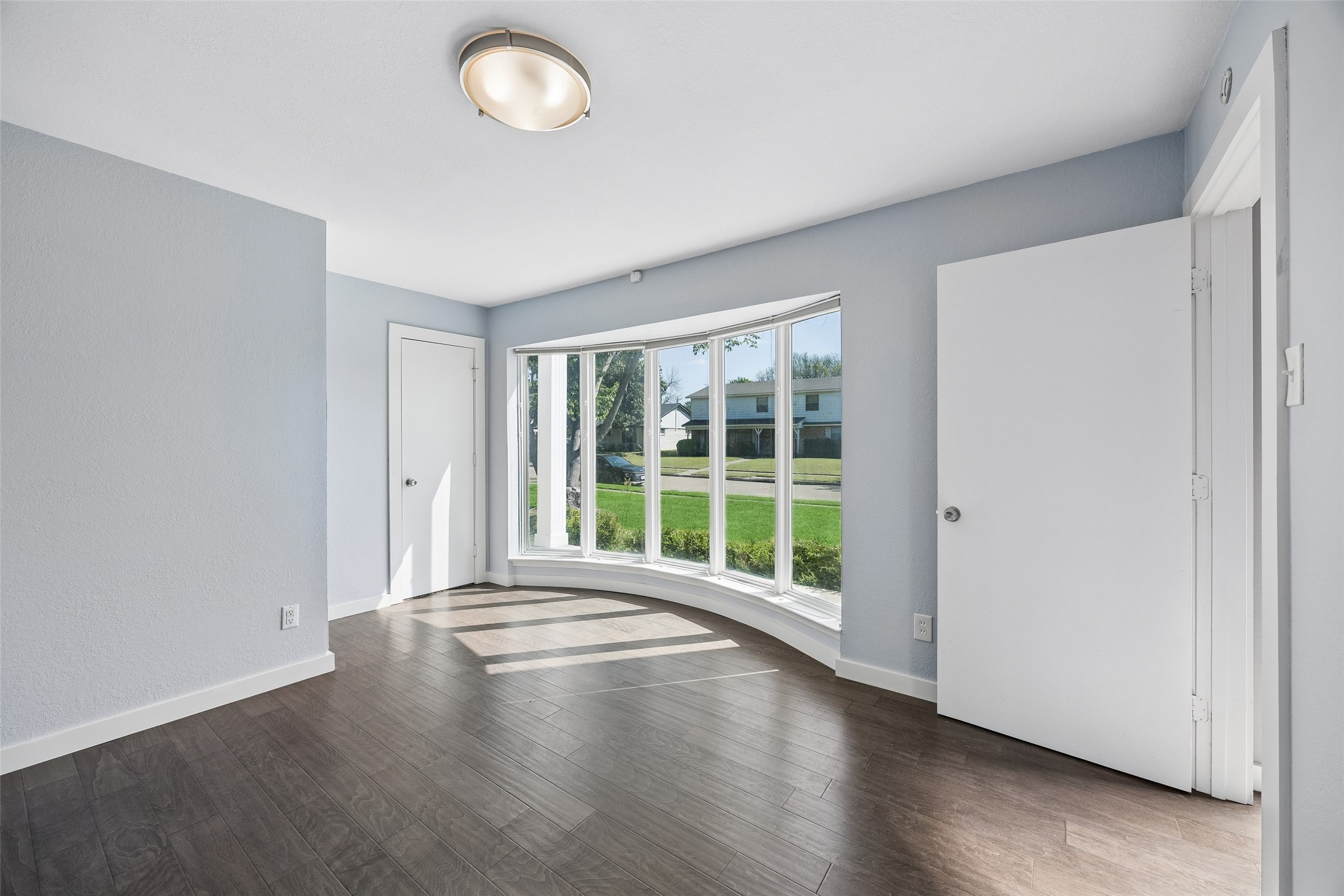 2623 Heatherwood Drive Dallas TX 75228
