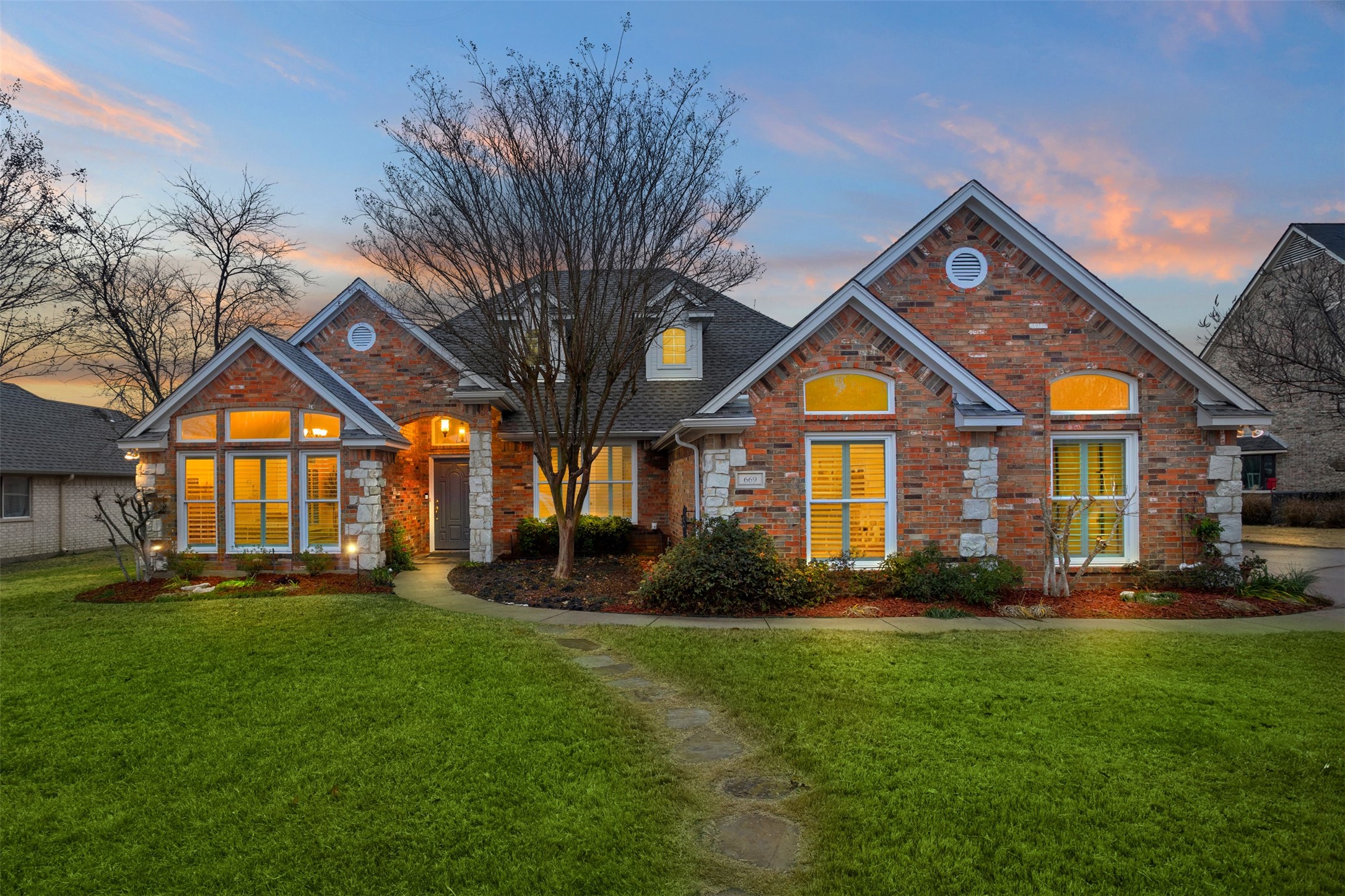 669 Brookhaven Court Waxahachie TX 75165
