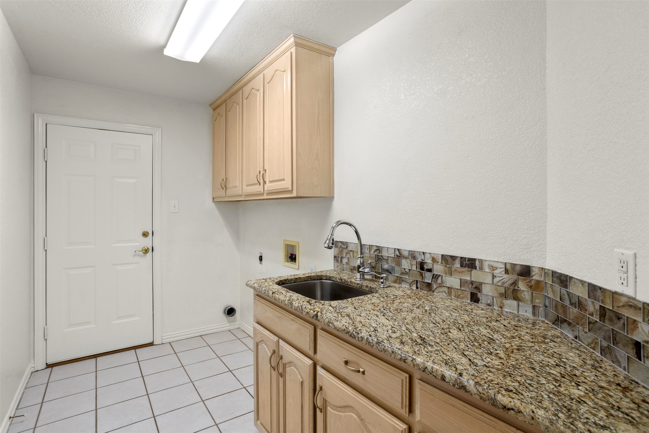 669 Brookhaven Court Waxahachie TX 75165