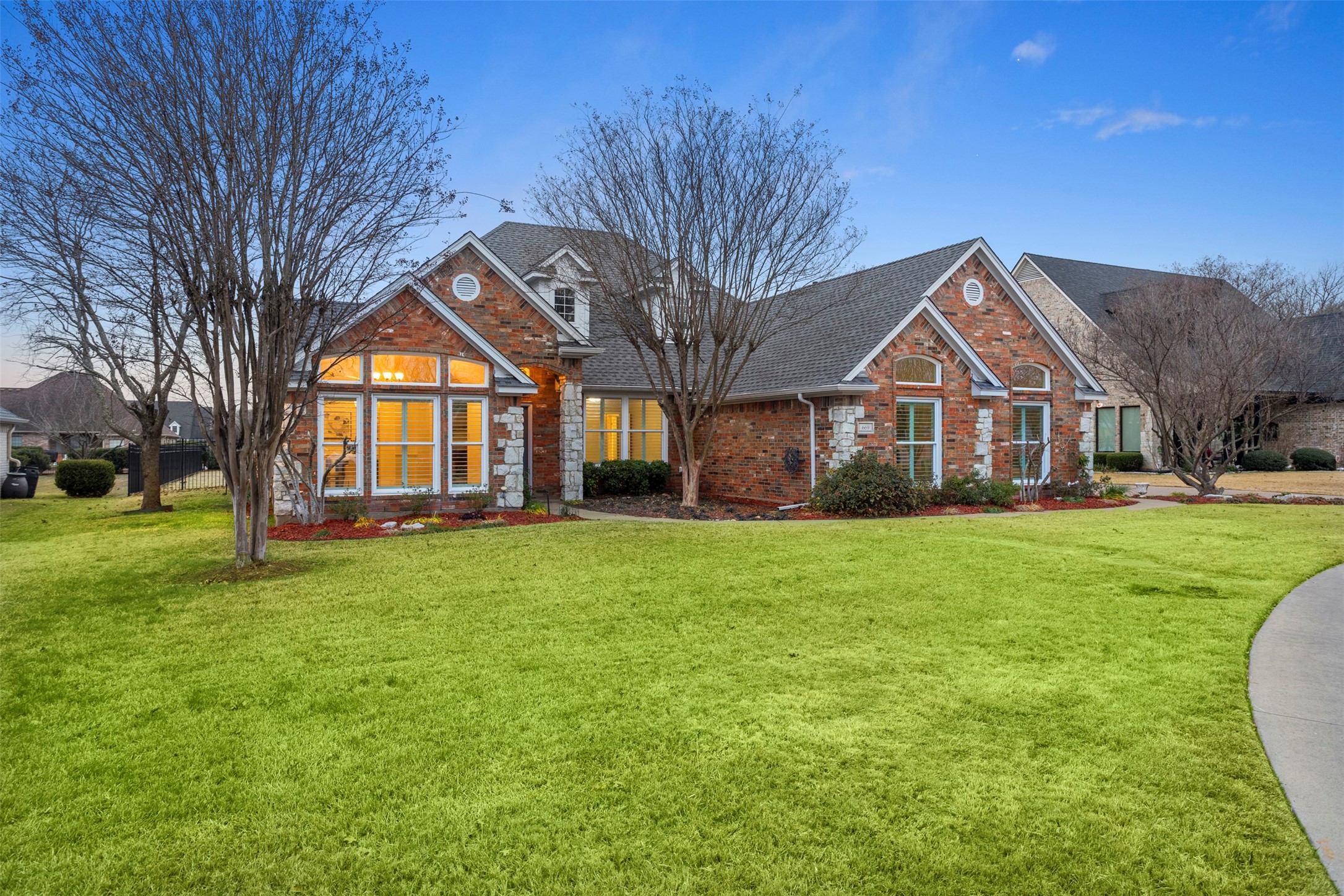 669 Brookhaven Court Waxahachie TX 75165