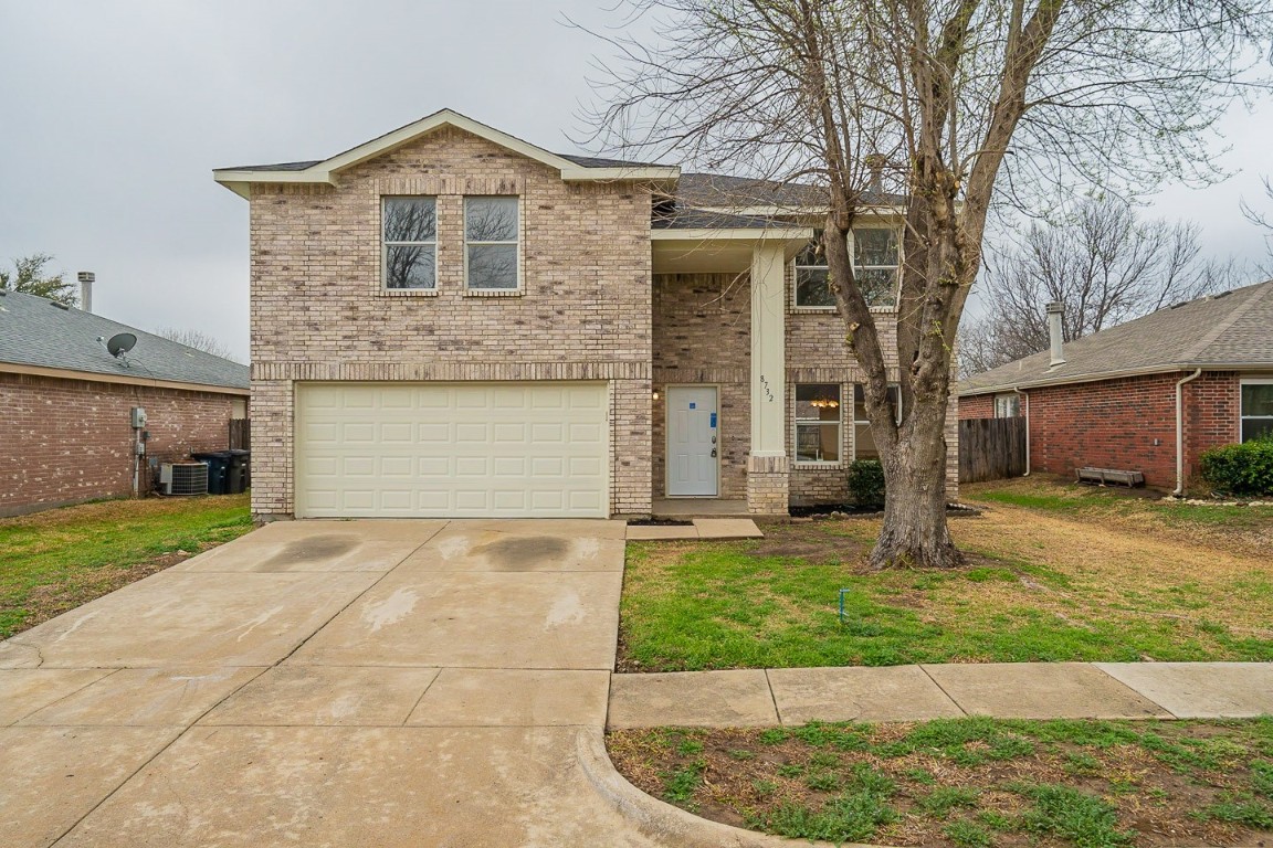 8732 Hunters Point Way Fort Worth TX 76123