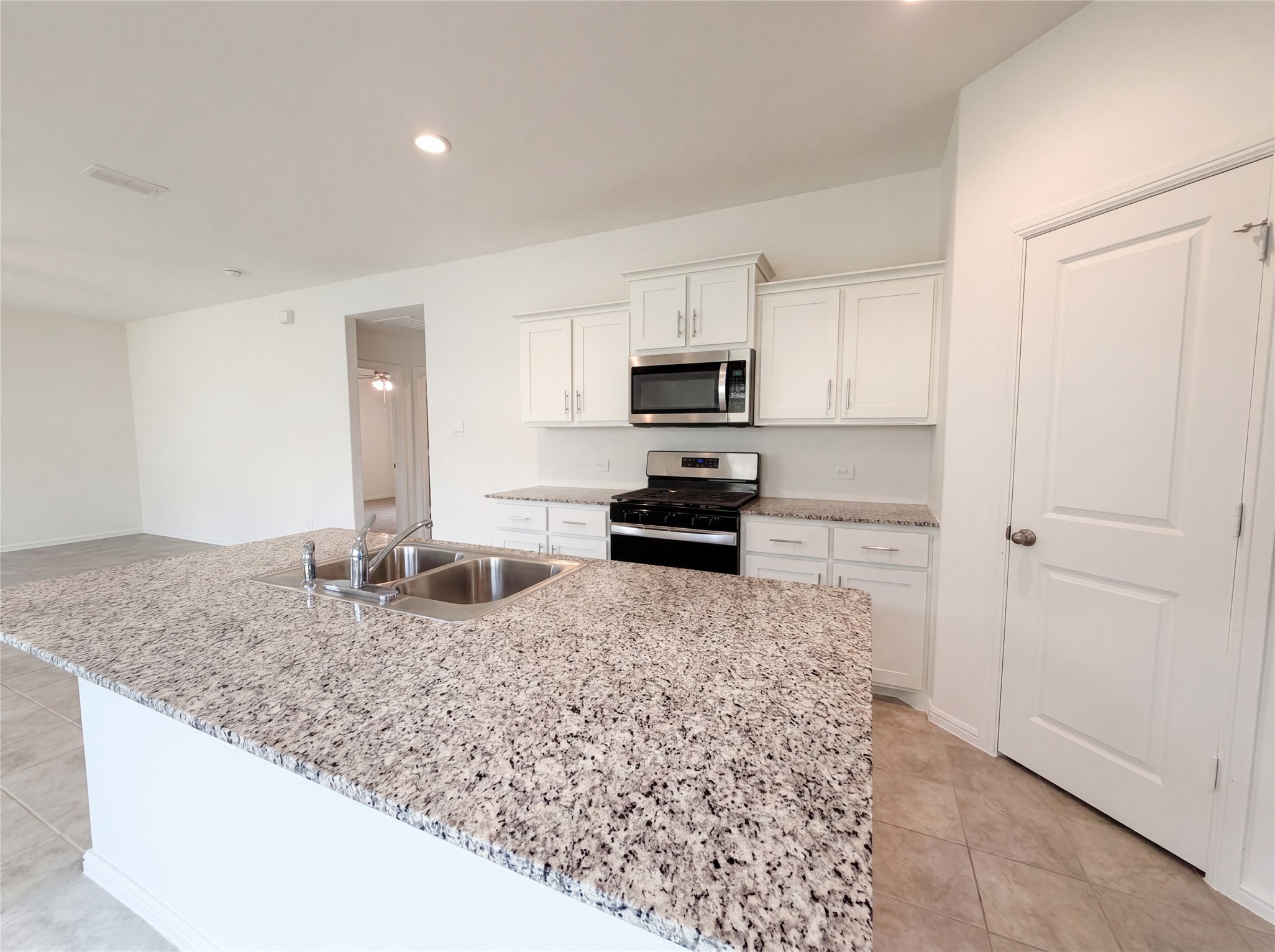 13592 Gunsmoke Lane Cresson TX 76035