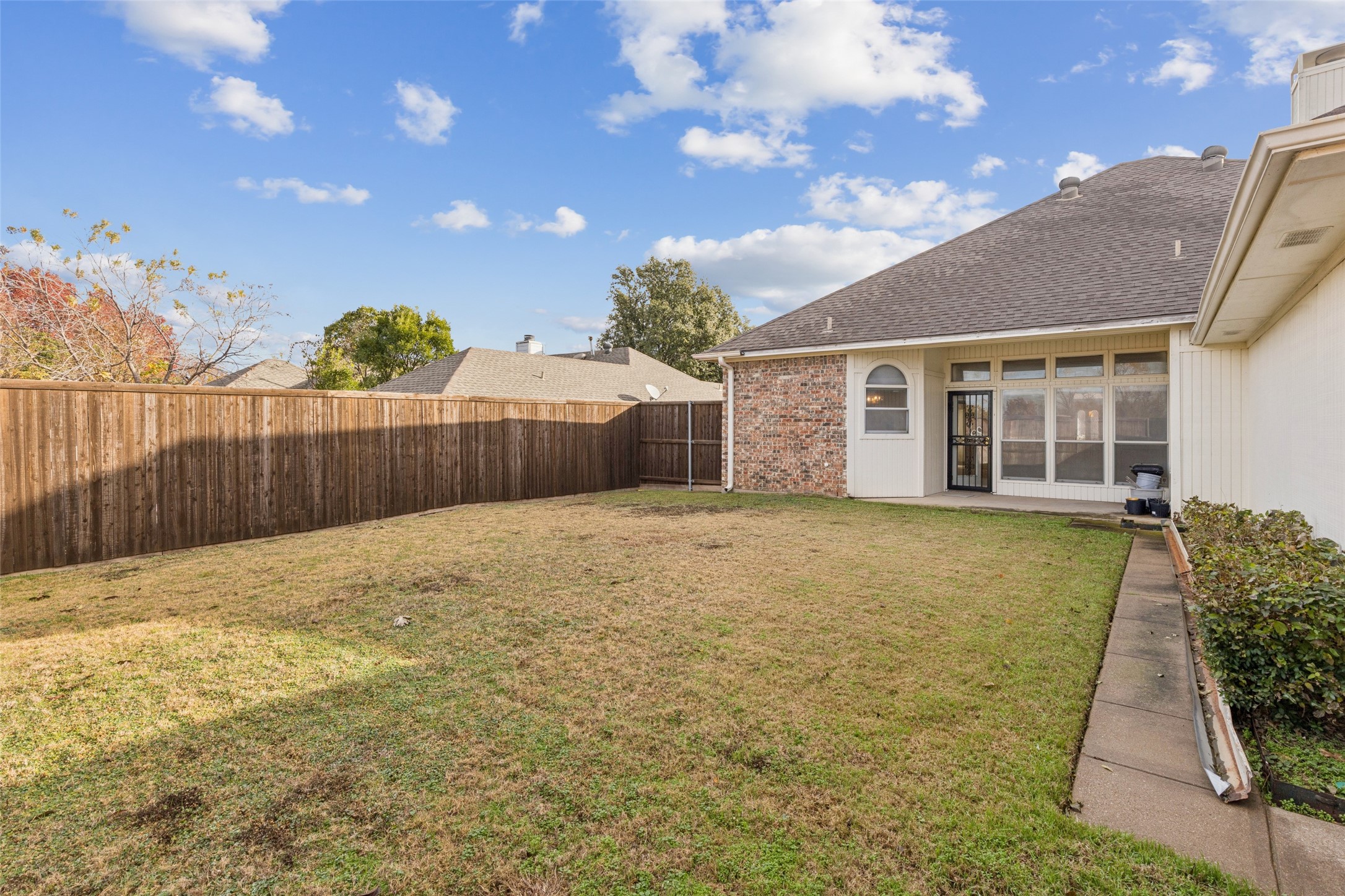 4011 Kentshire Lane Dallas TX 75287