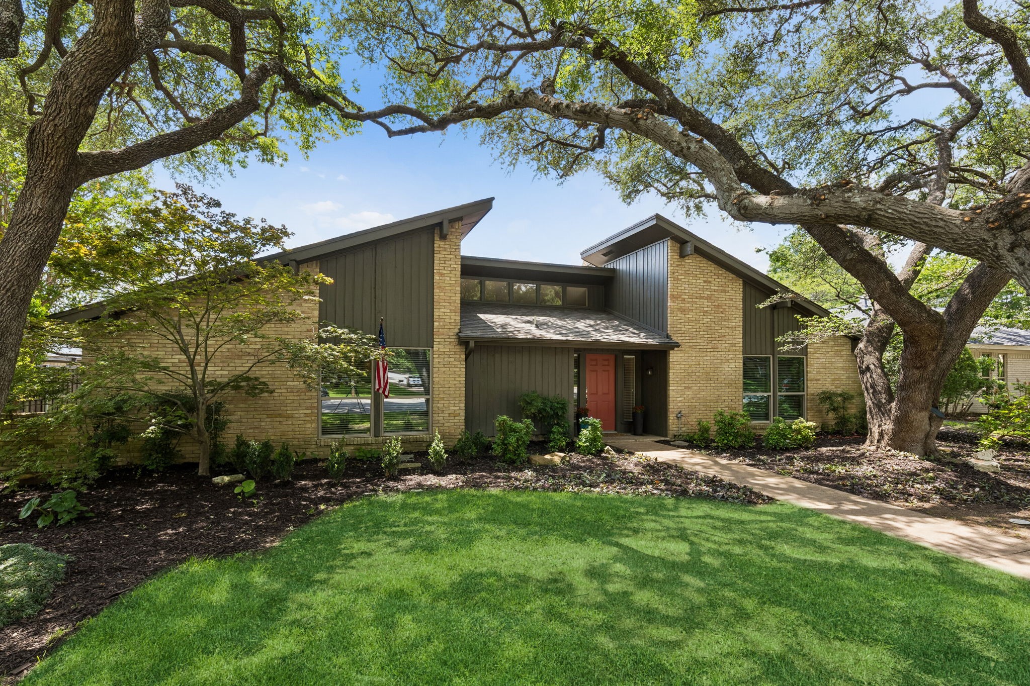 7055 Merriman Parkway Dallas TX 75231