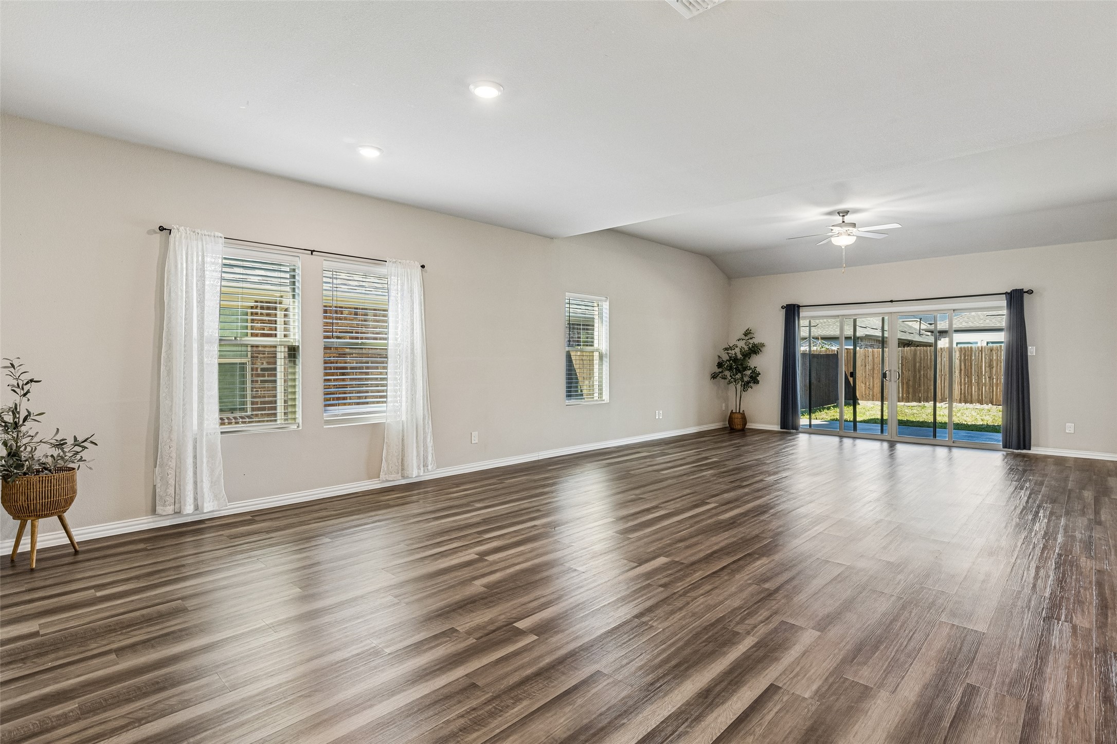 436 Ella Lane Fate TX 75087