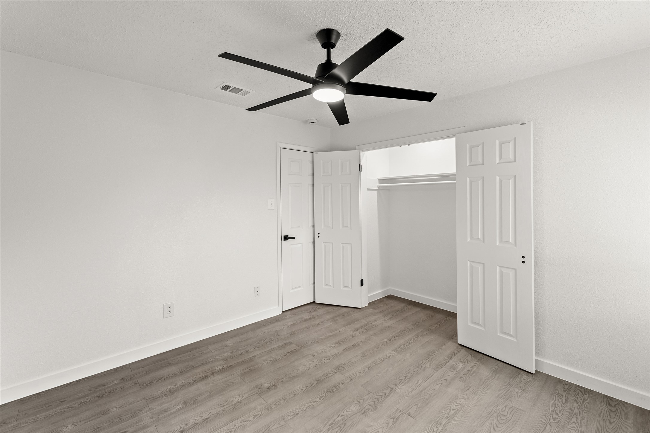 3405 Woodbridge Drive Forest Hill TX 76140