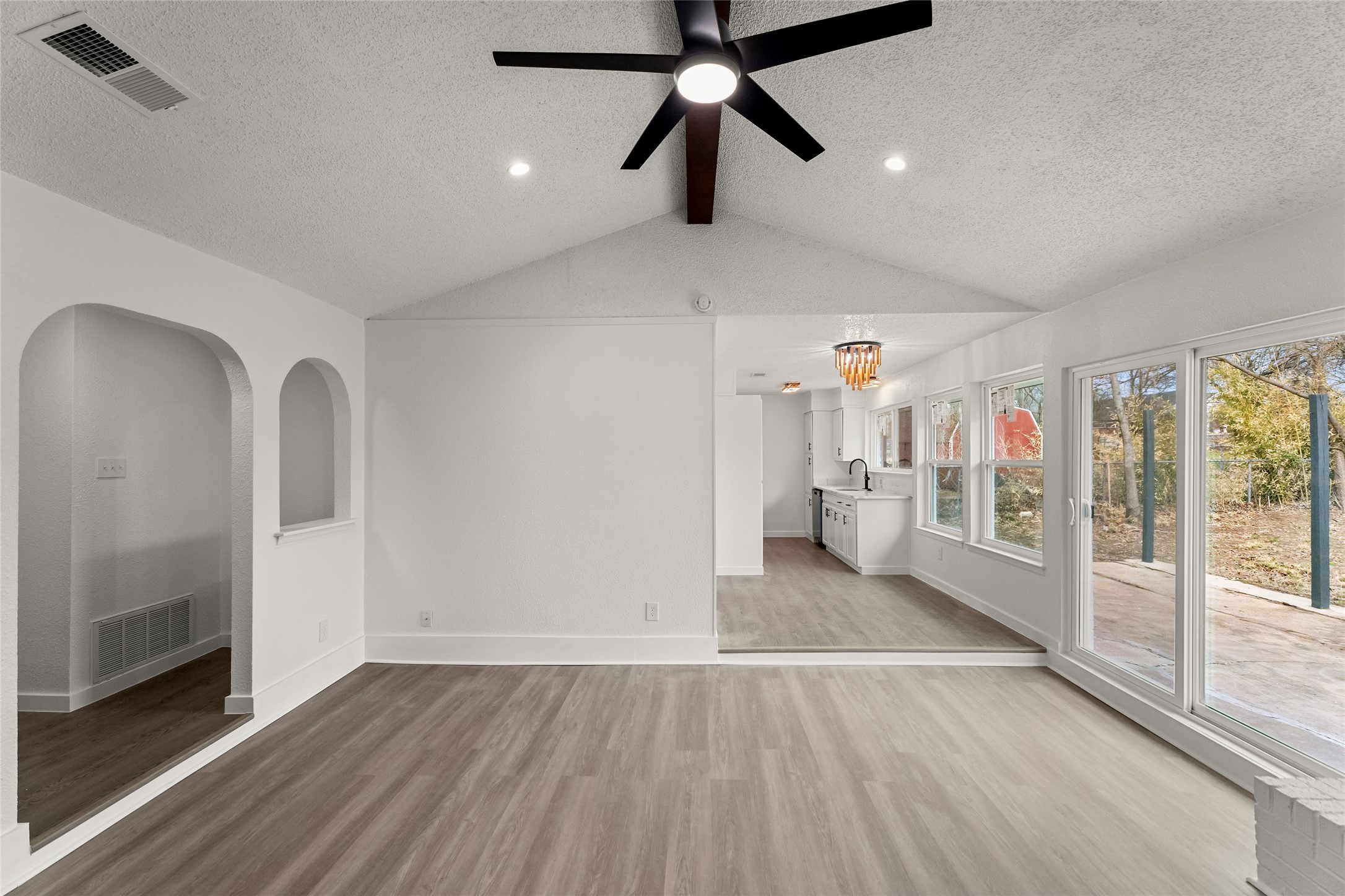 3405 Woodbridge Drive Forest Hill TX 76140
