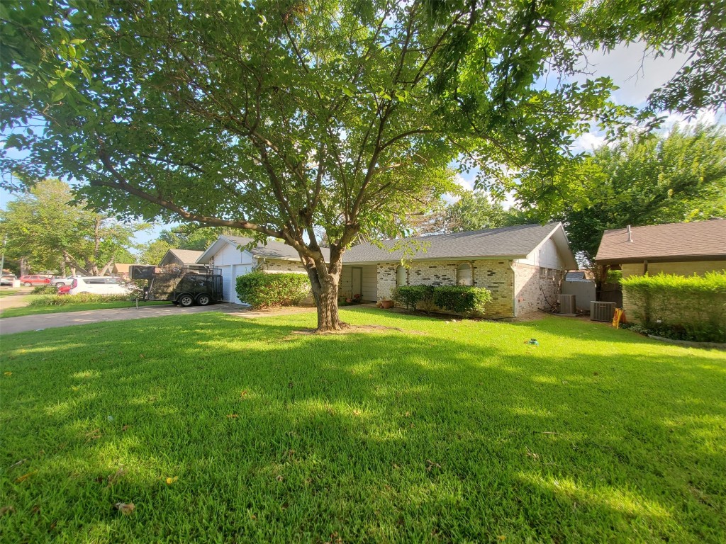 1812 Guinevere Street Arlington TX 76014