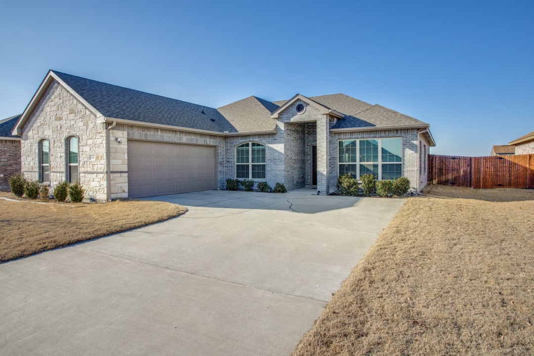 519 Woodhaven Drive Waxahachie TX 75165