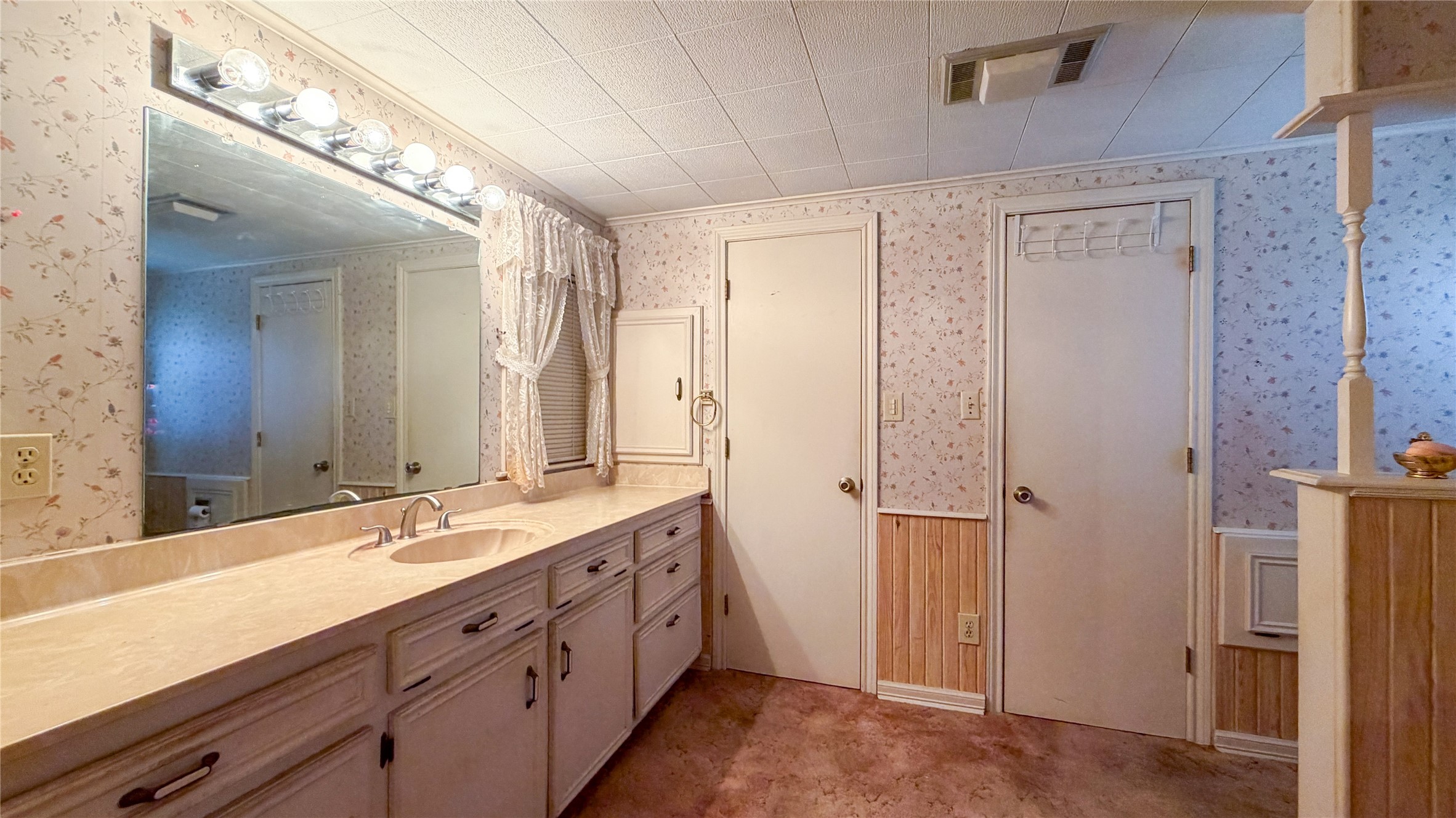 2482 Fm 2946 Emory TX 75440