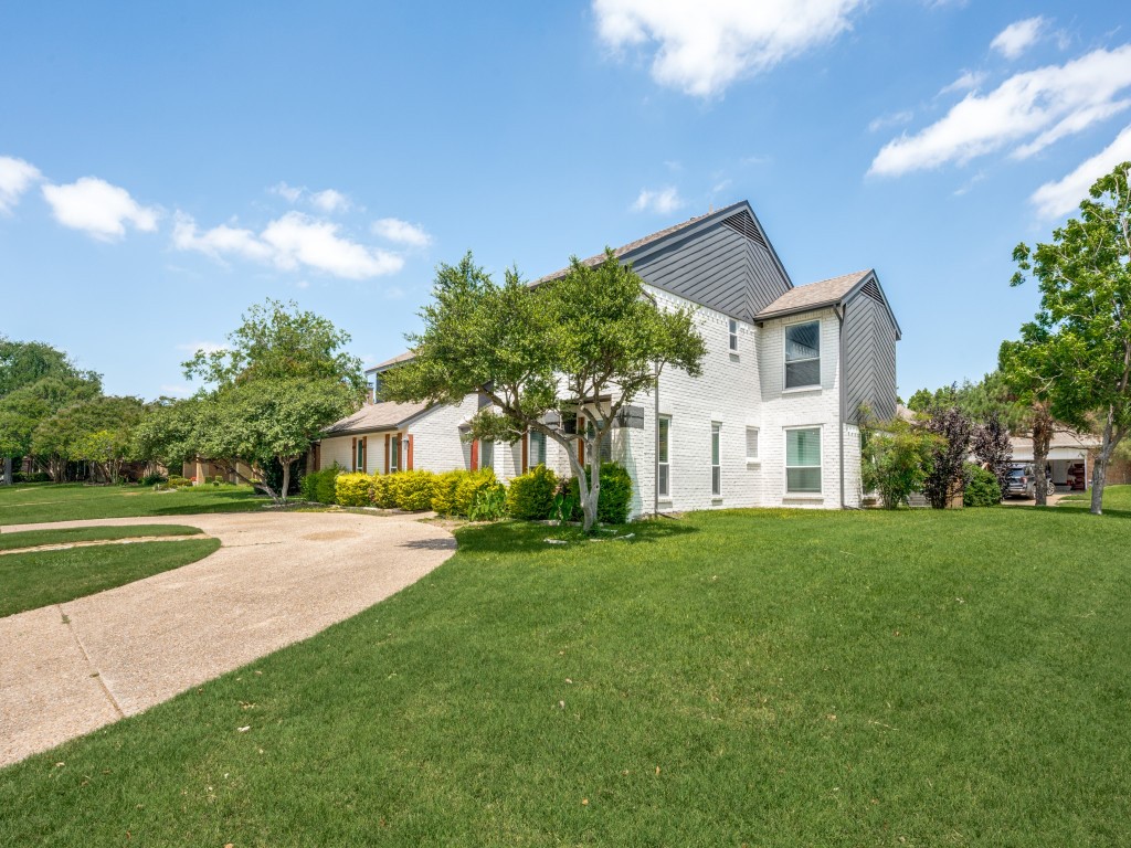 7711 Turnberry Lane Dallas TX 75248